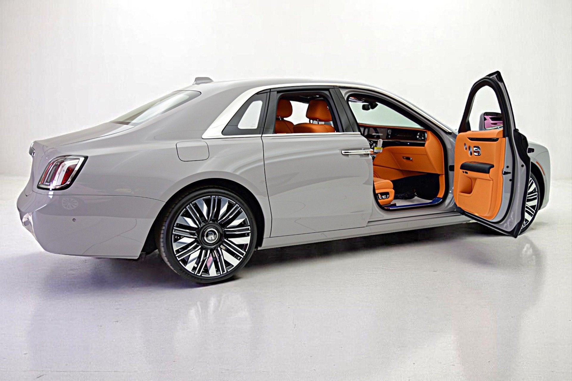 2025 Rolls-Royce Ghost NA