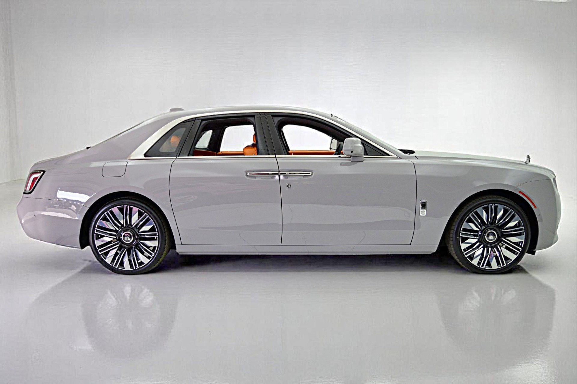 2025 Rolls-Royce Ghost NA
