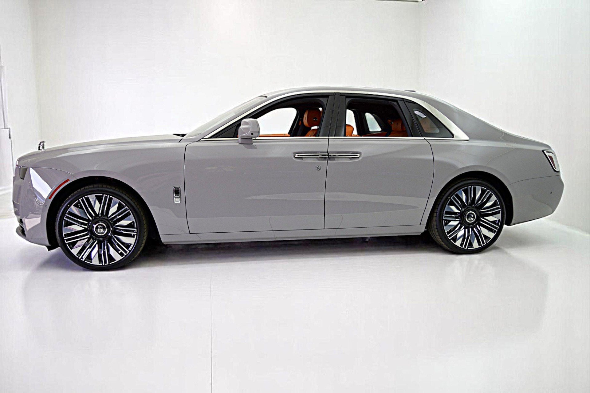 2025 Rolls-Royce Ghost NA