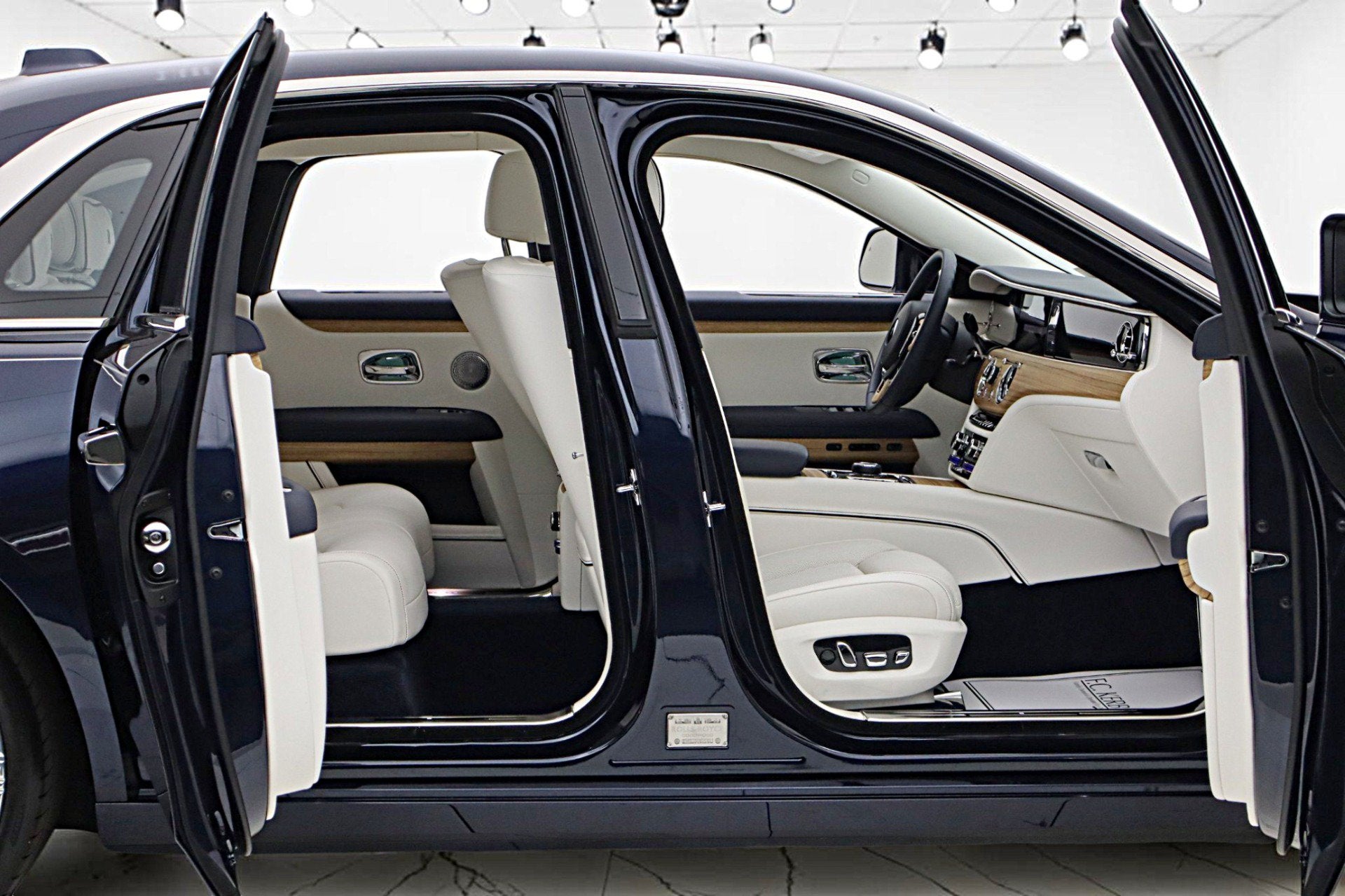 2025 Rolls-Royce Ghost /LEASE OPTIONS AVAILABLE