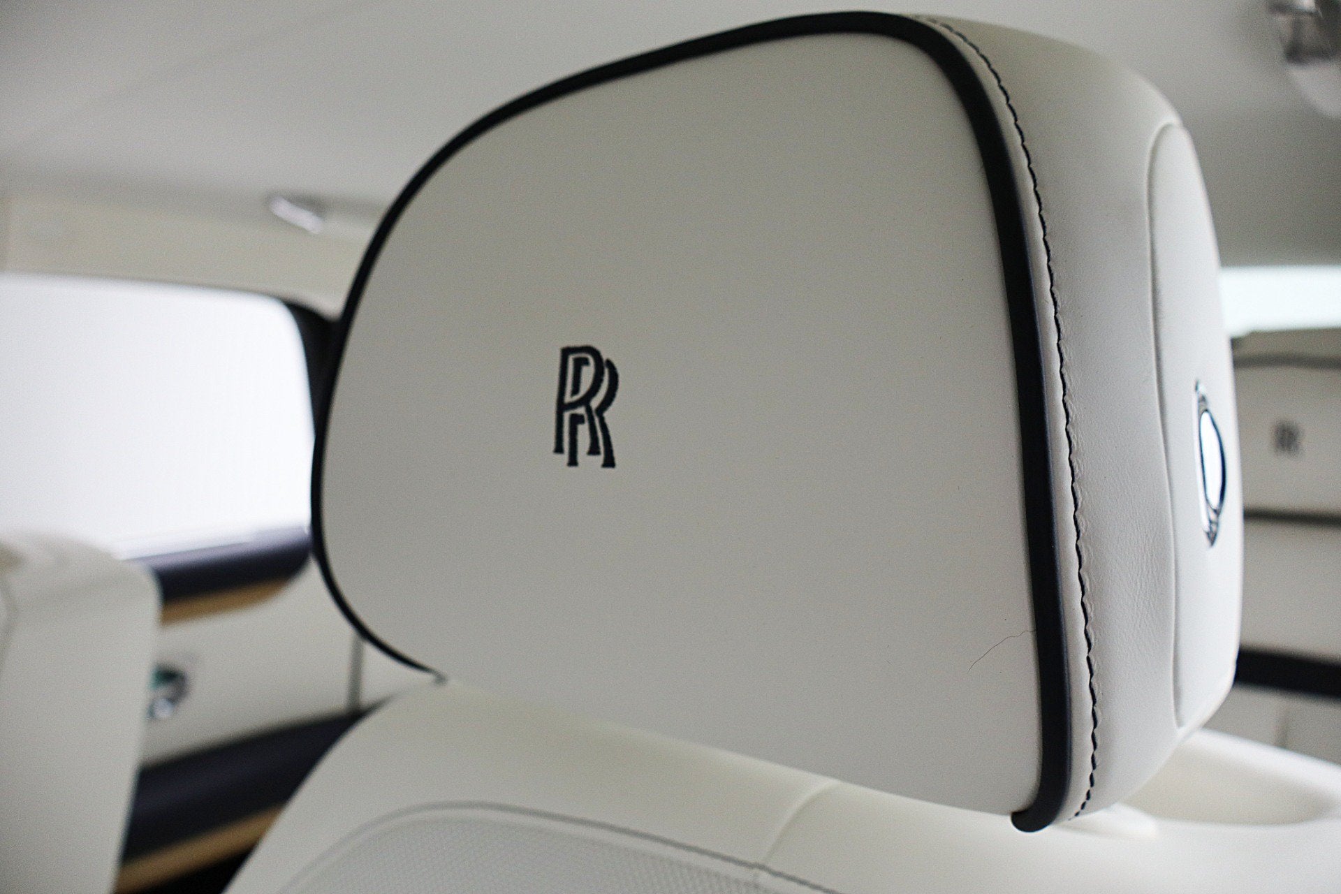 2025 Rolls-Royce Ghost /LEASE OPTIONS AVAILABLE
