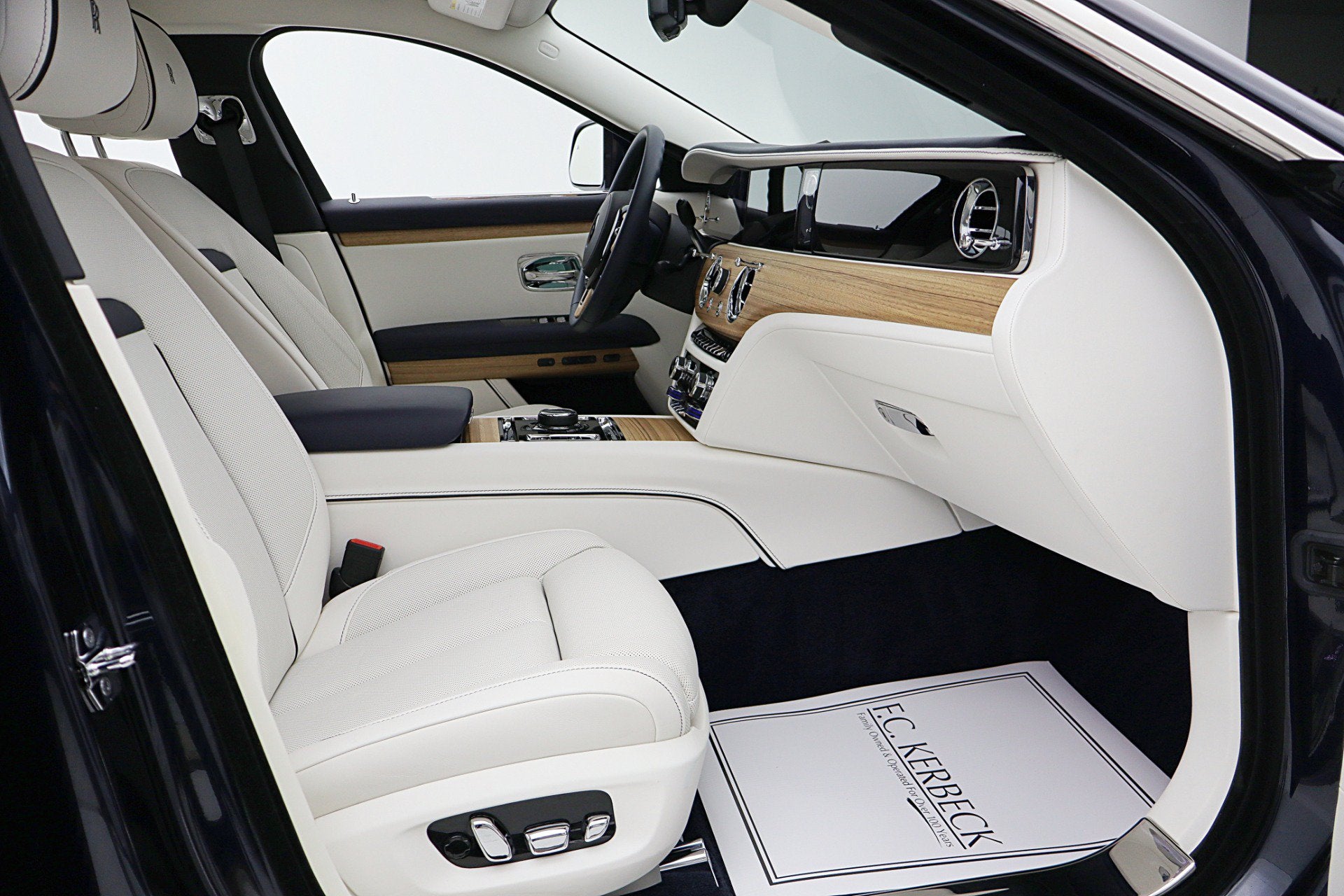 2025 Rolls-Royce Ghost /LEASE OPTIONS AVAILABLE