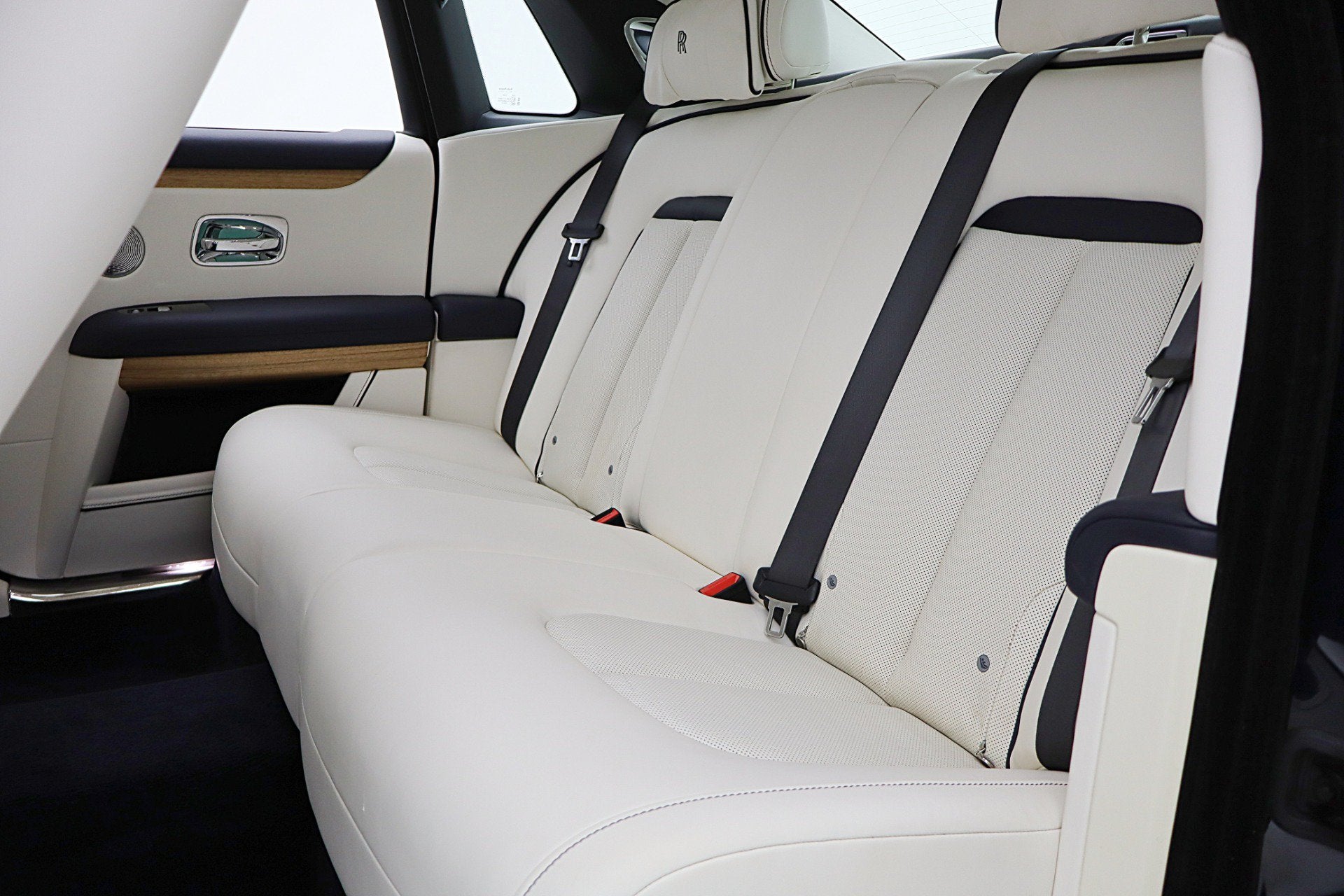 2025 Rolls-Royce Ghost /LEASE OPTIONS AVAILABLE