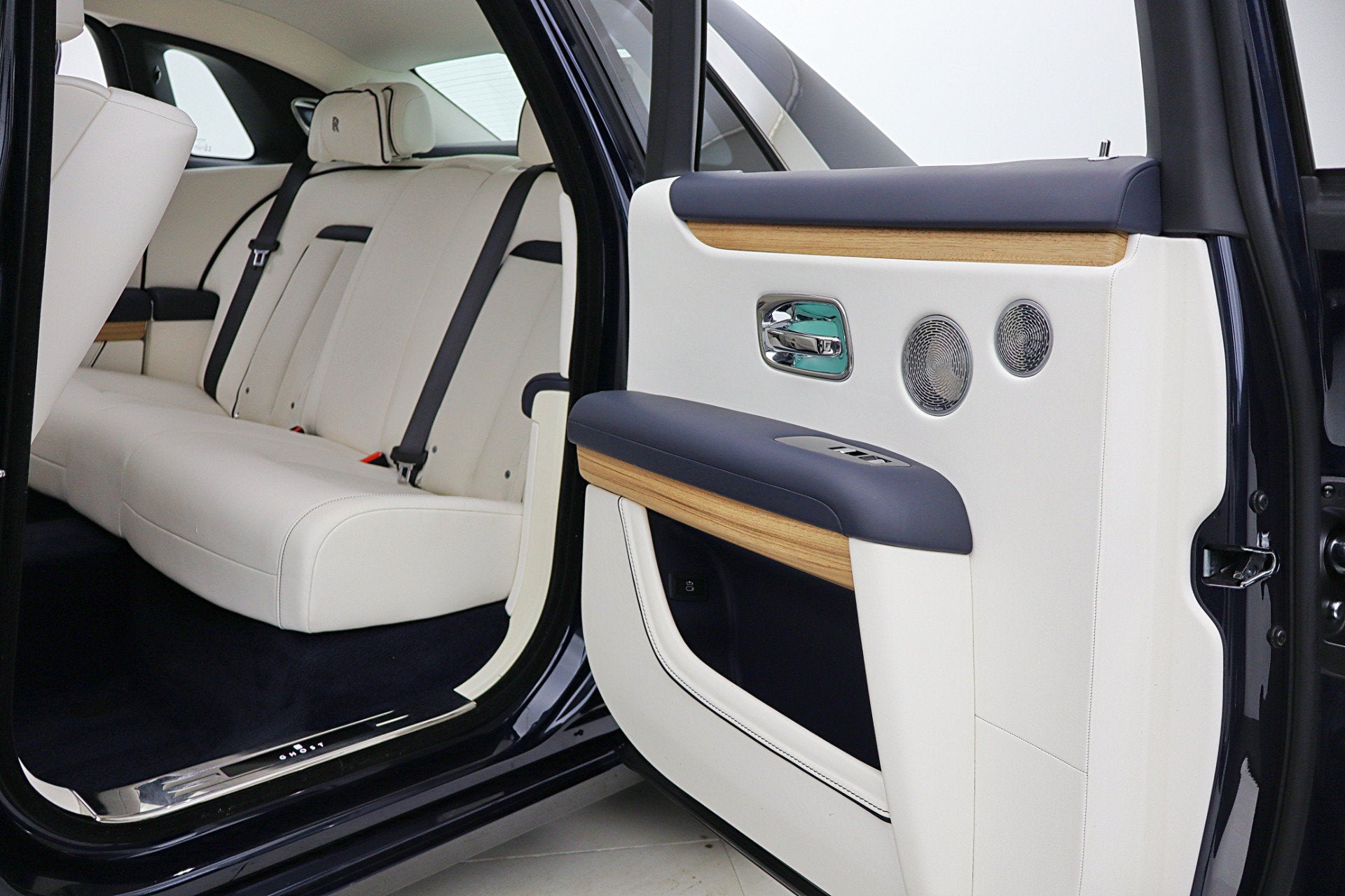 2025 Rolls-Royce Ghost /LEASE OPTIONS AVAILABLE