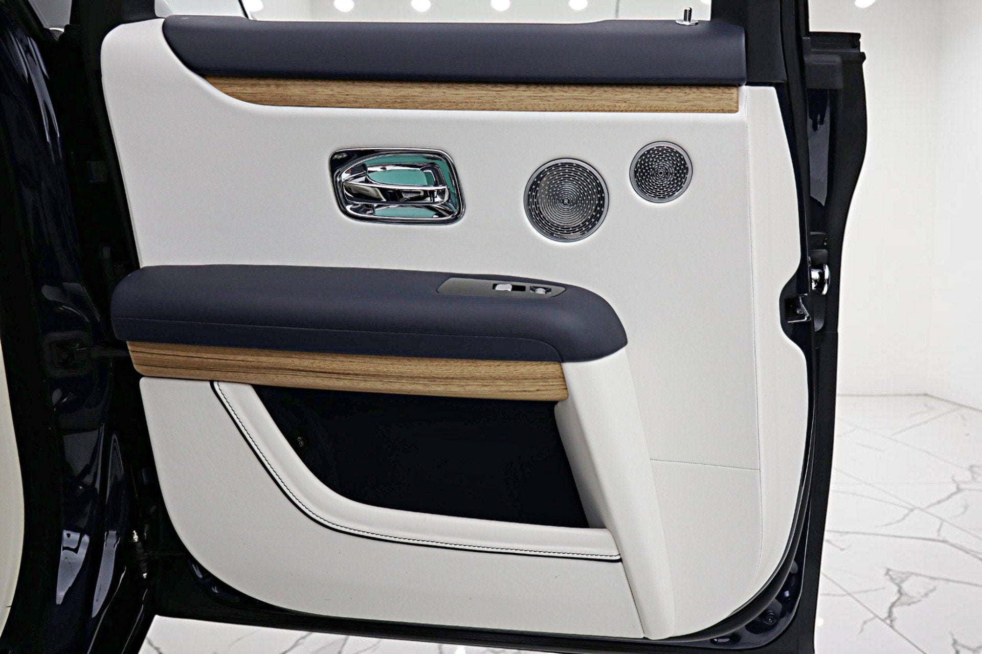 2025 Rolls-Royce Ghost /LEASE OPTIONS AVAILABLE