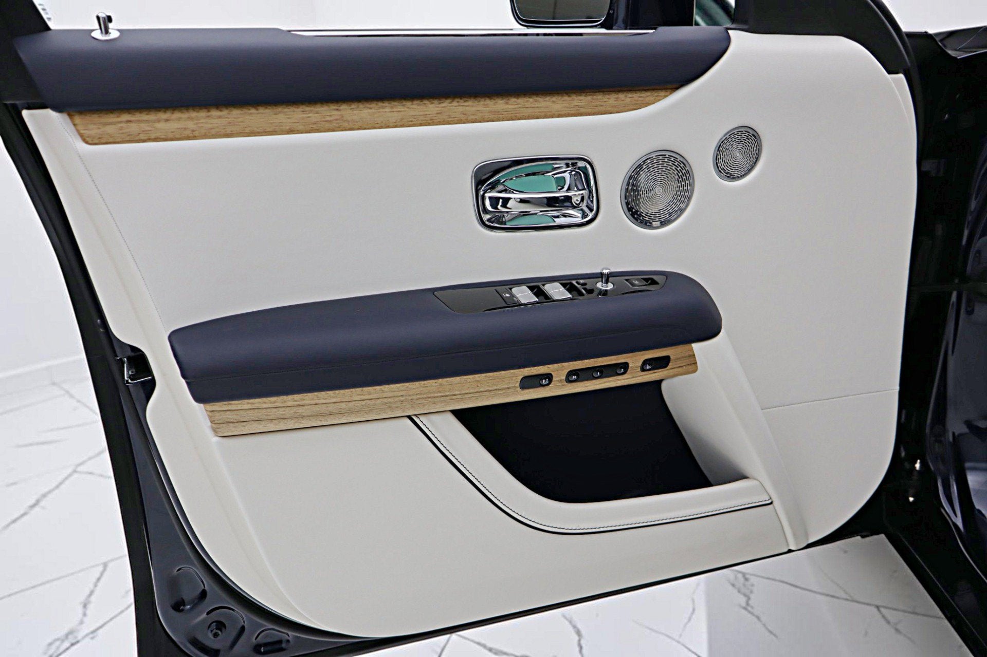 2025 Rolls-Royce Ghost /LEASE OPTIONS AVAILABLE