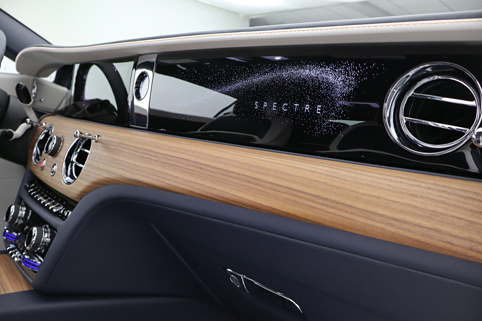 2024 Rolls-Royce Spectre Spectre