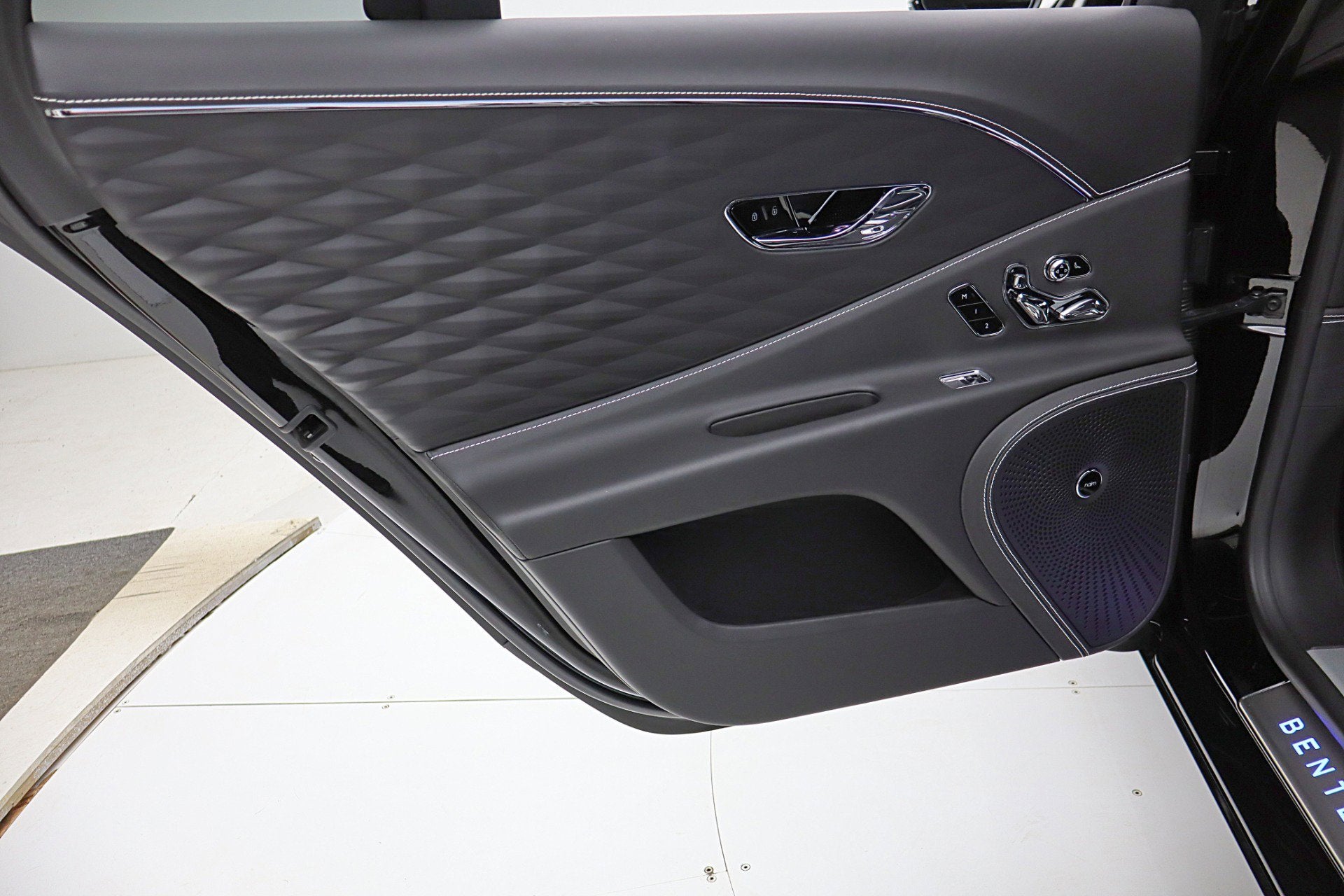 2023 Bentley Flying Spur Speed/LEASE OPTIONS AVAILABLE