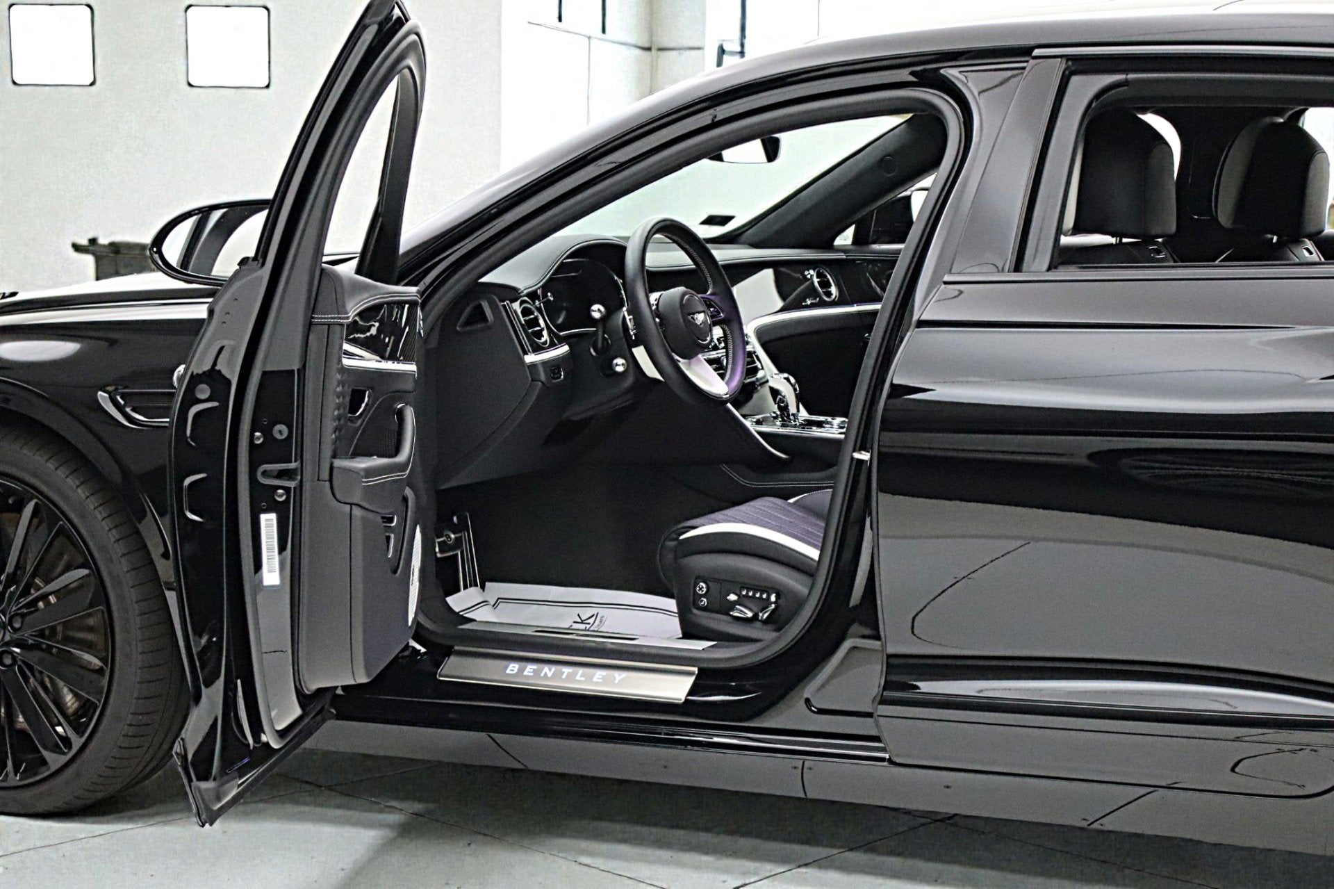 2023 Bentley Flying Spur Speed/LEASE OPTIONS AVAILABLE