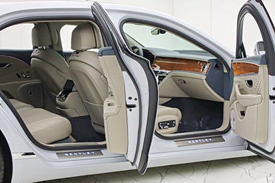 2023 Bentley Flying Spur Azure V8/LEASE OPTIONS AVAILABLE