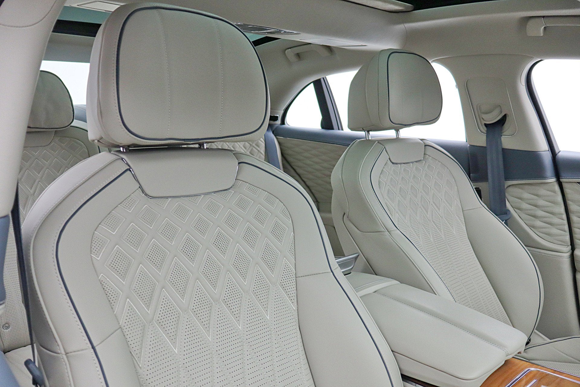 2023 Bentley Flying Spur Azure V8/LEASE OPTIONS AVAILABLE