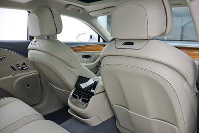 2023 Bentley Flying Spur Azure V8/LEASE OPTIONS AVAILABLE