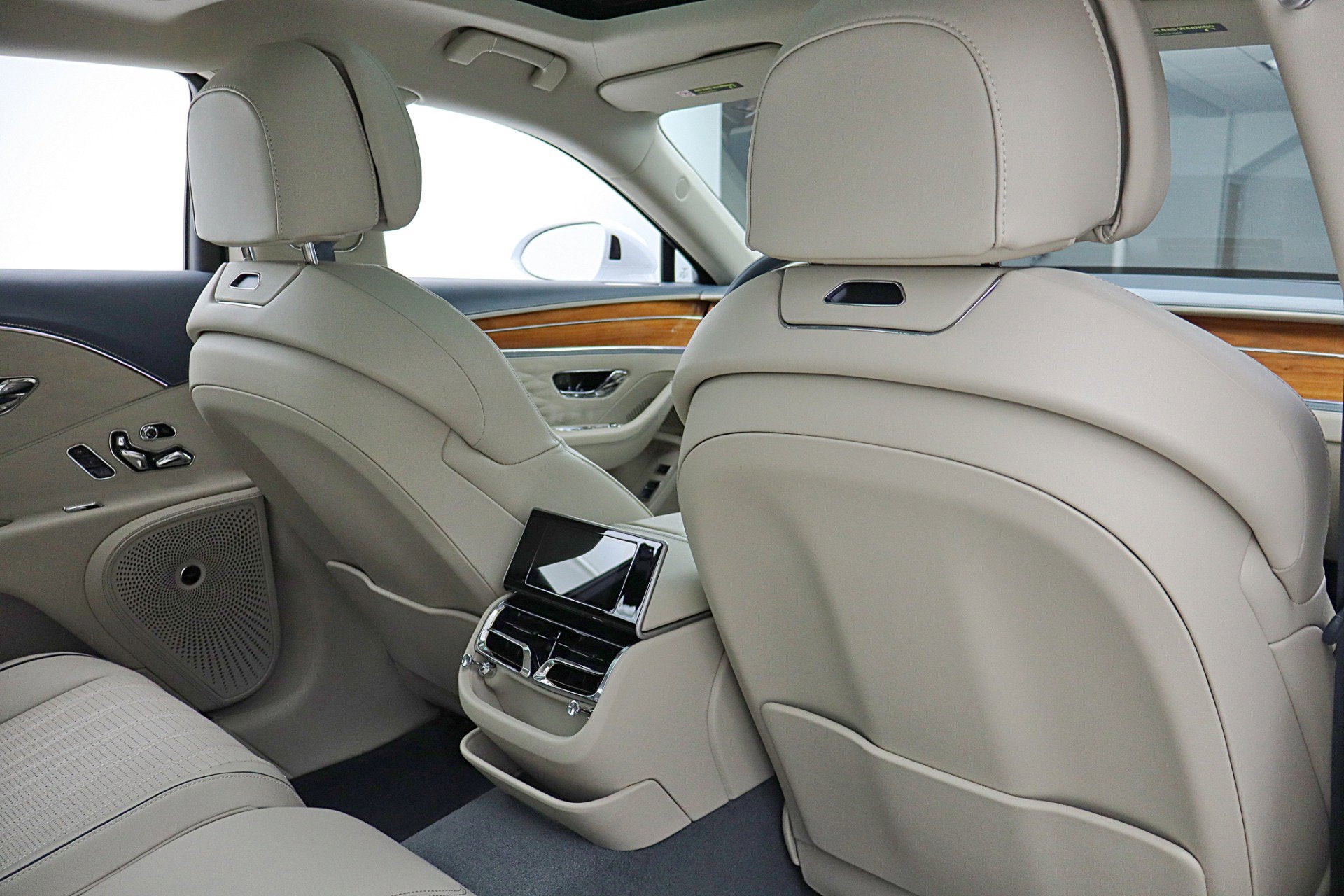 2023 Bentley Flying Spur Azure V8/LEASE OPTIONS AVAILABLE