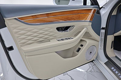 2023 Bentley Flying Spur Azure V8/LEASE OPTIONS AVAILABLE