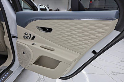 2023 Bentley Flying Spur Azure V8/LEASE OPTIONS AVAILABLE