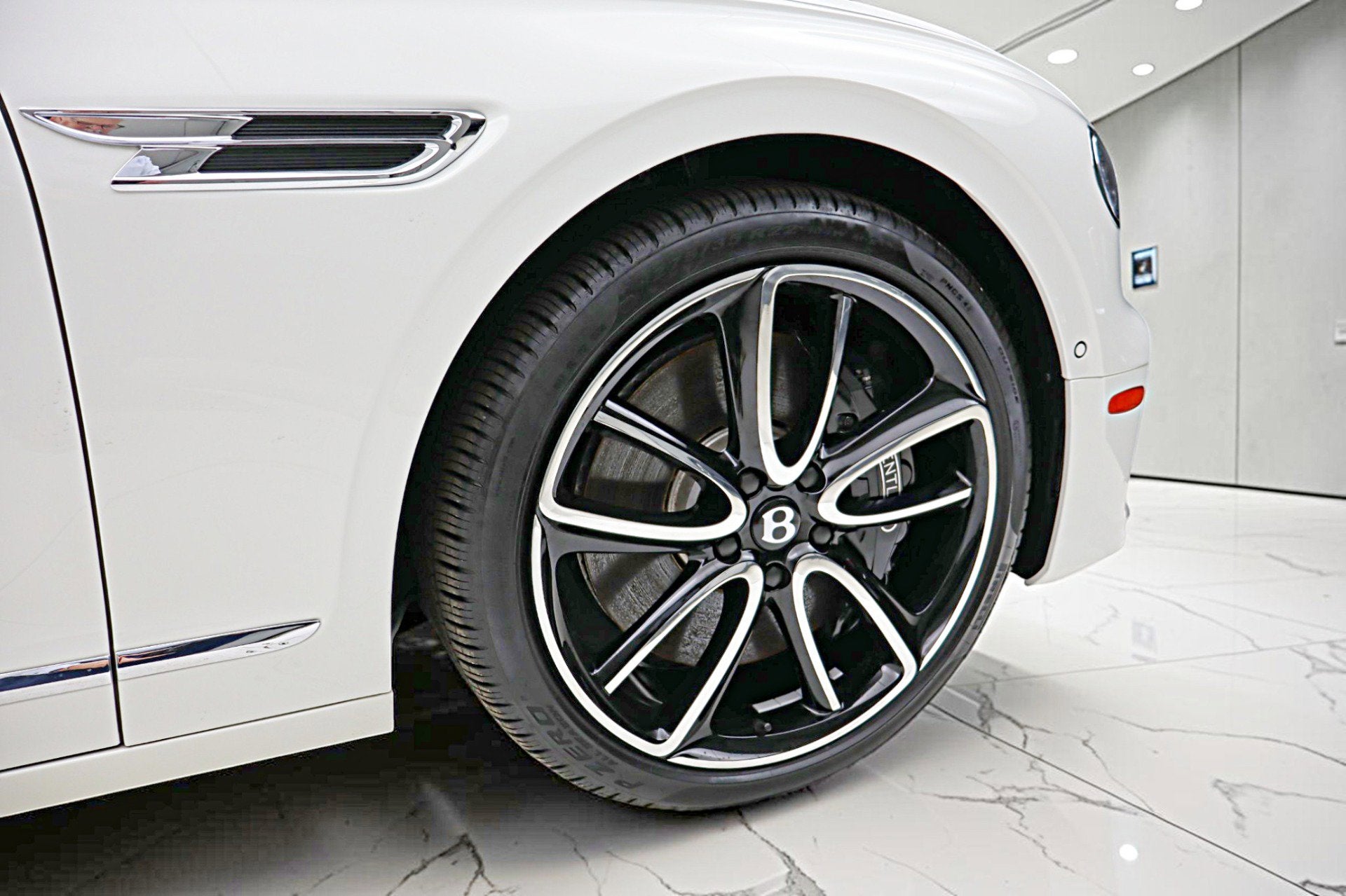 2024 Bentley Flying Spur V8 Edition 8/LEASE OPTIONS AVAILABLE