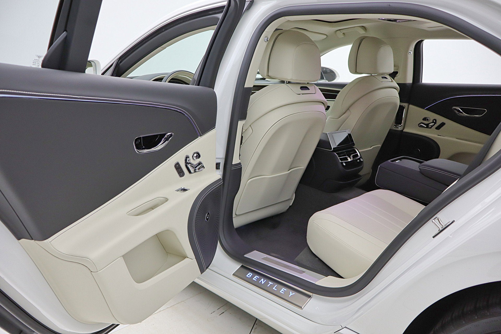 2024 Bentley Flying Spur V8 Edition 8/LEASE OPTIONS AVAILABLE