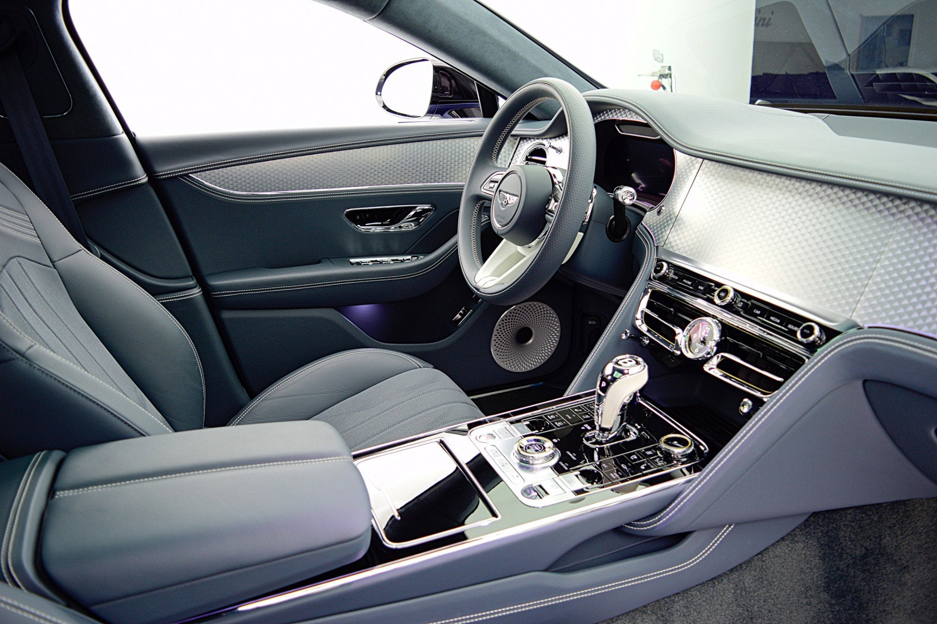 2023 Bentley Flying Spur V8 S/LEASE OPTIONS AVAILABLE