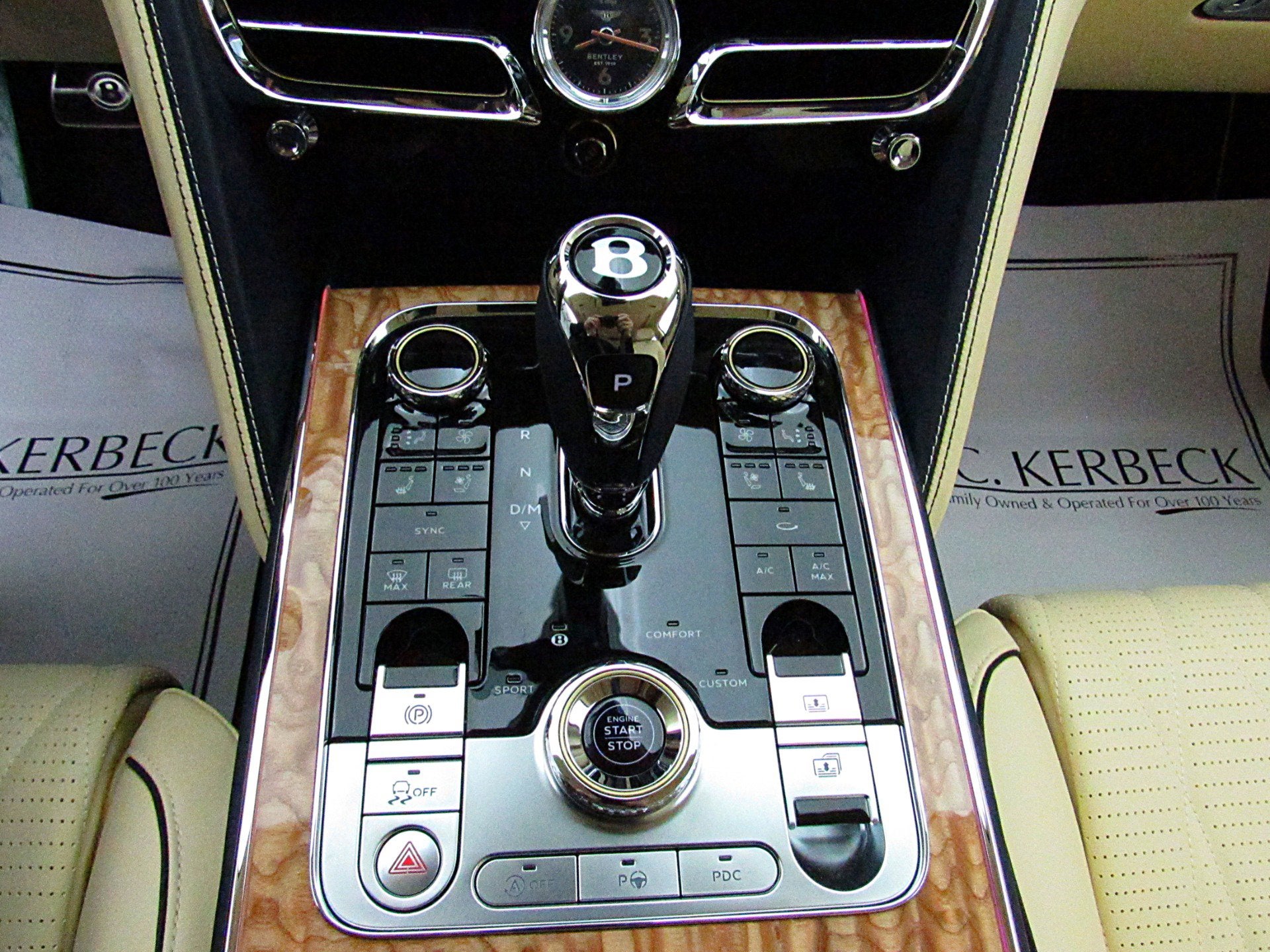 2022 Bentley Flying Spur V8/LEASE OPTIONS AVAILABLE