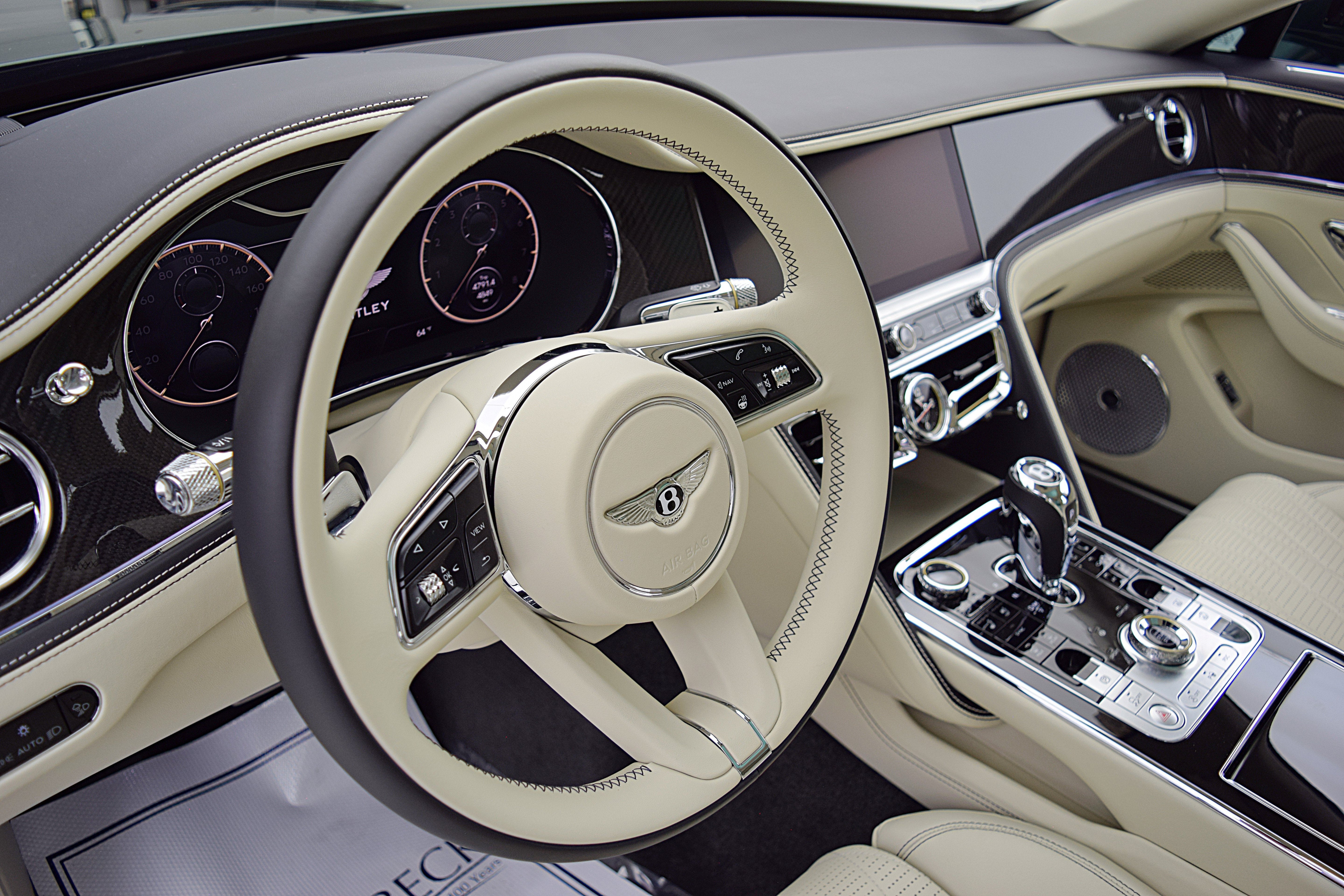 2022 Bentley Flying Spur V8