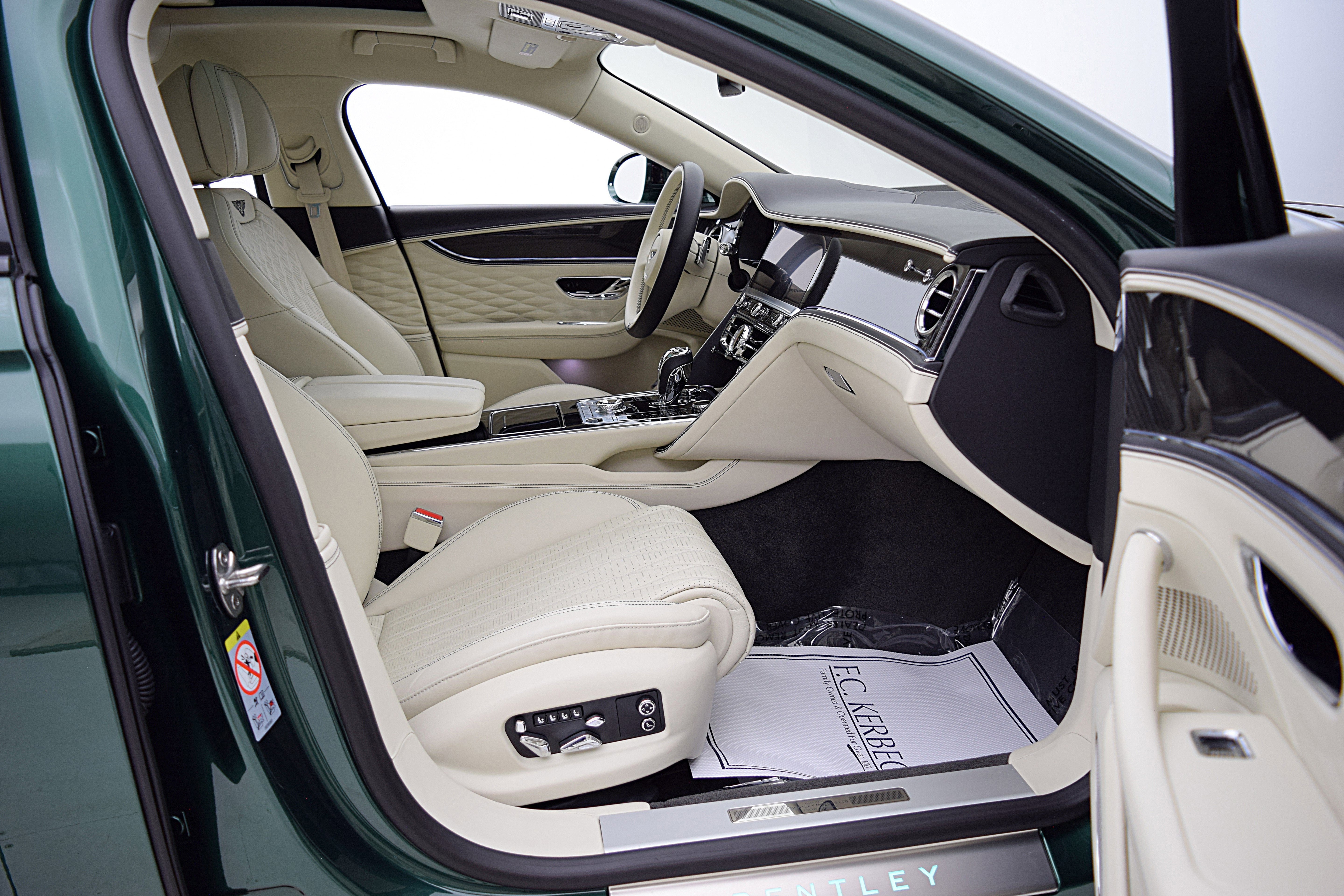 2022 Bentley Flying Spur V8