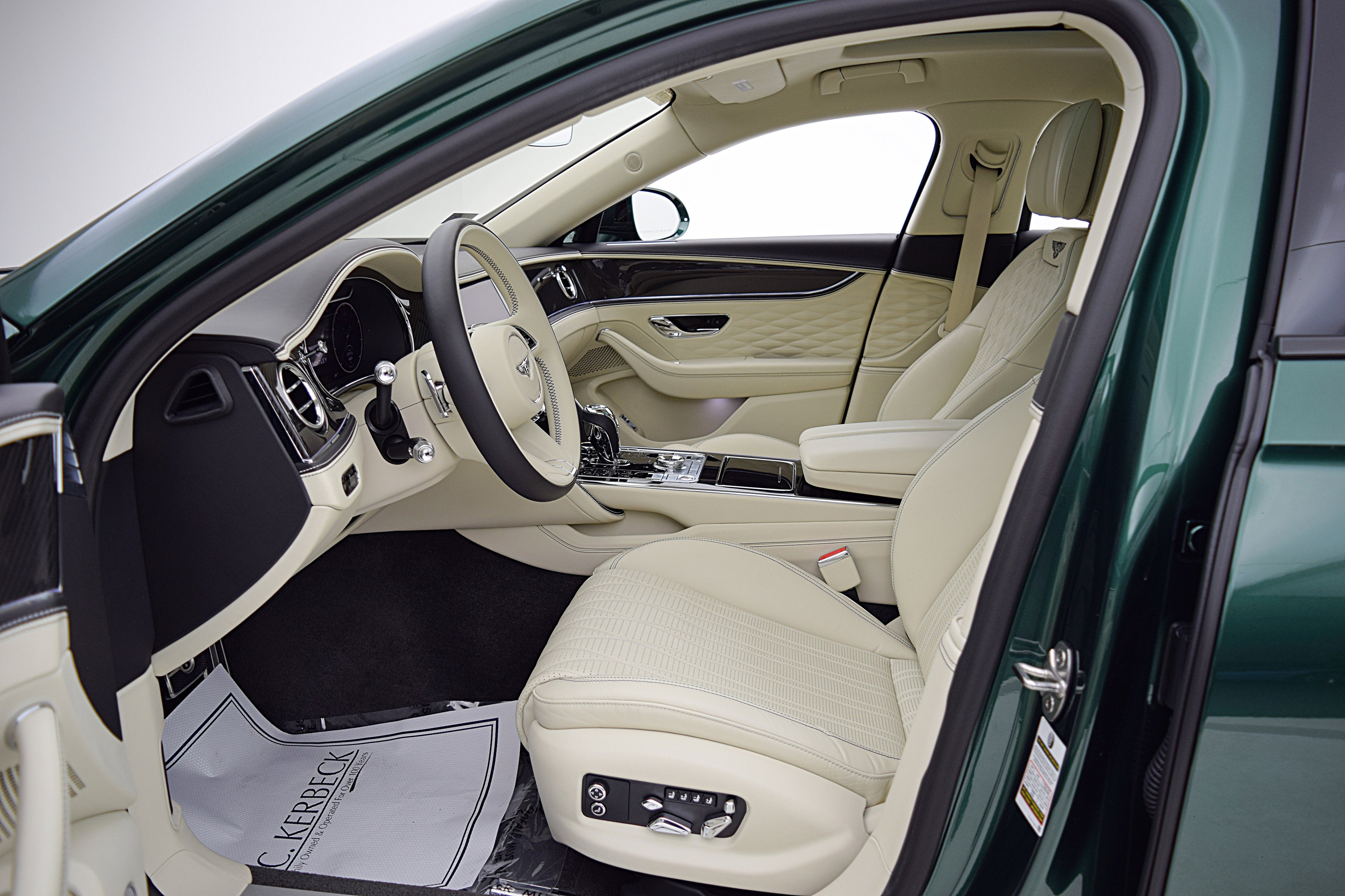 2022 Bentley Flying Spur V8