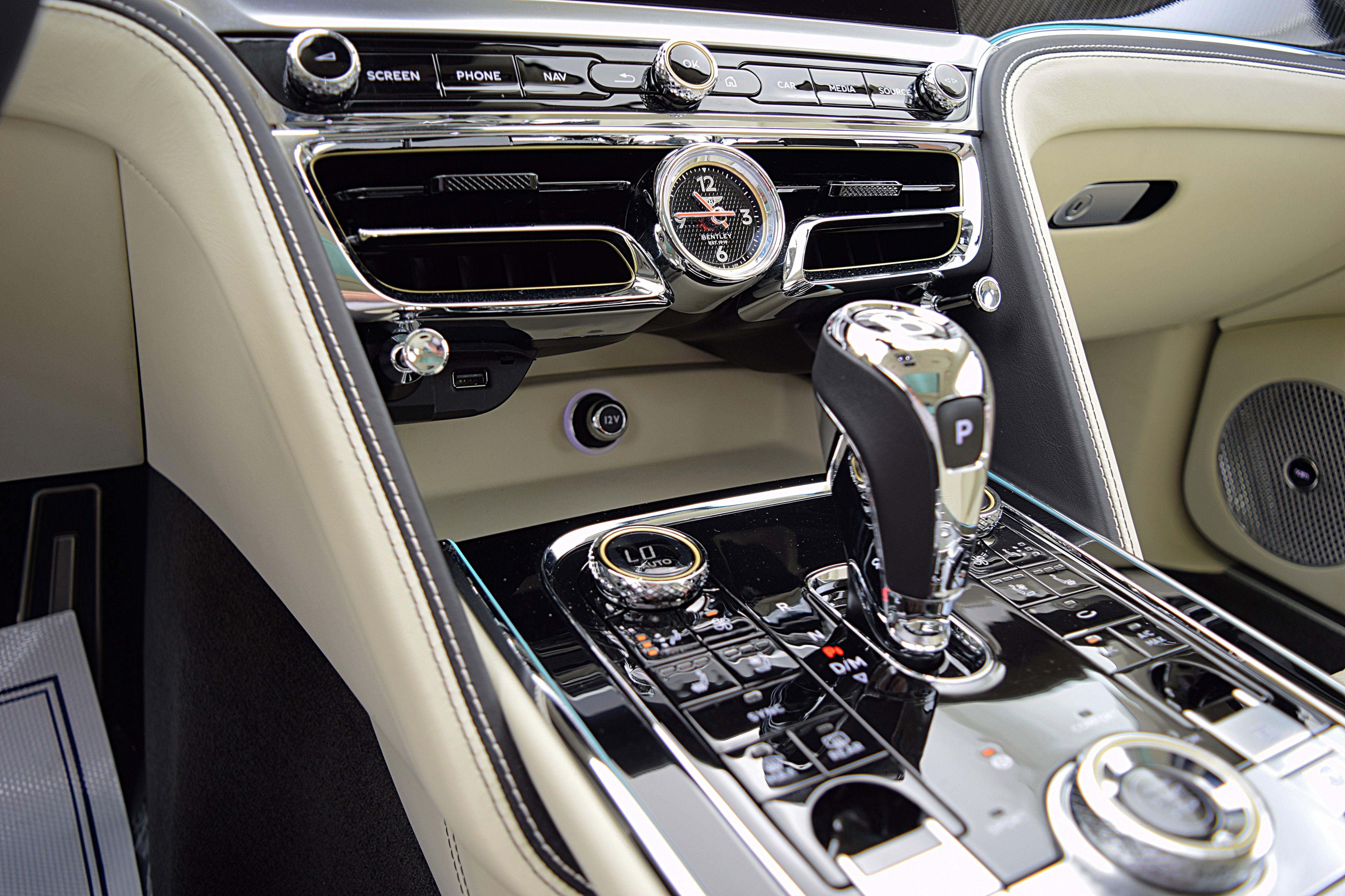 2022 Bentley Flying Spur V8