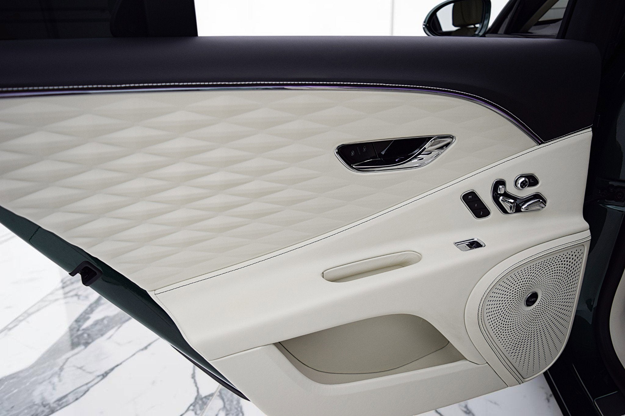 2022 Bentley Flying Spur V8