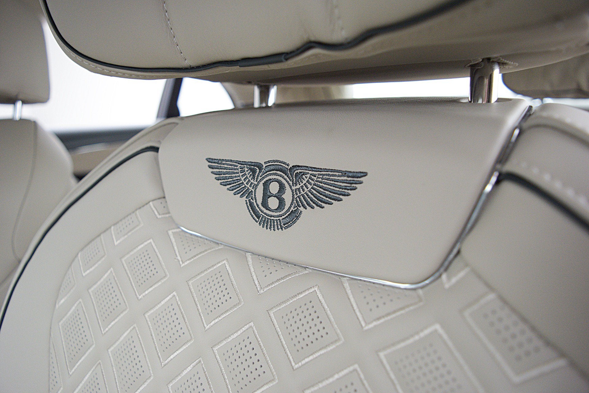 2022 Bentley Flying Spur V8