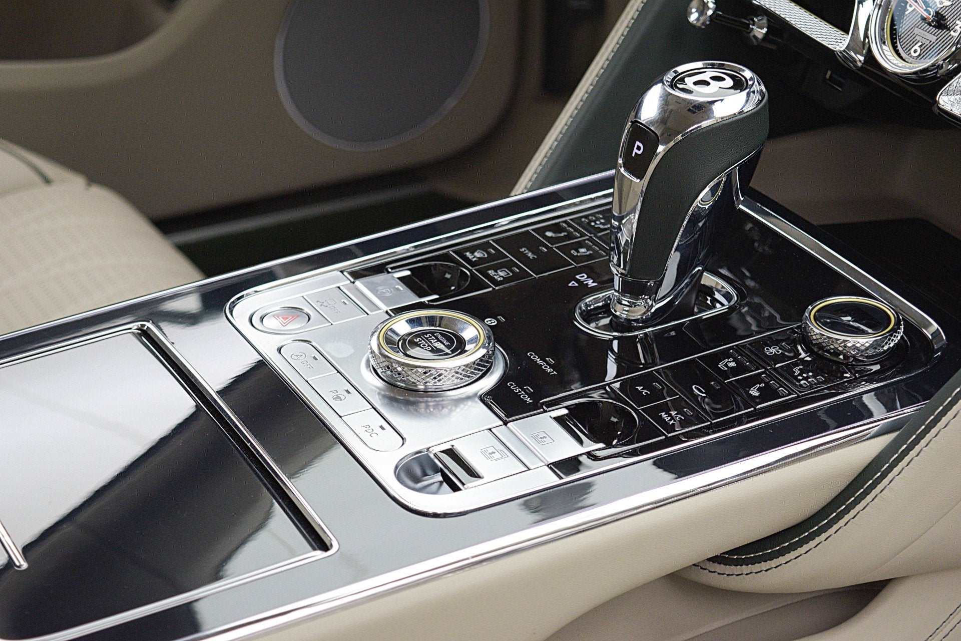 2022 Bentley Flying Spur V8
