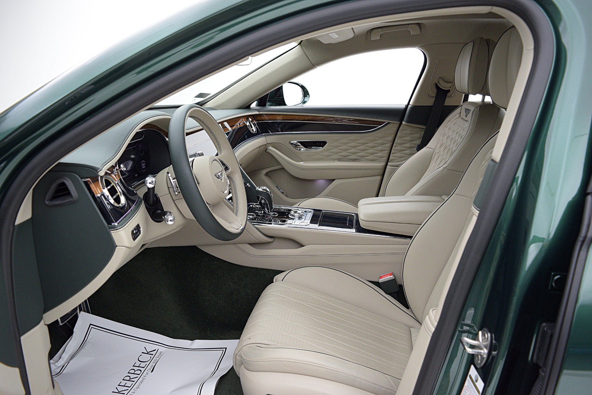 2022 Bentley Flying Spur V8