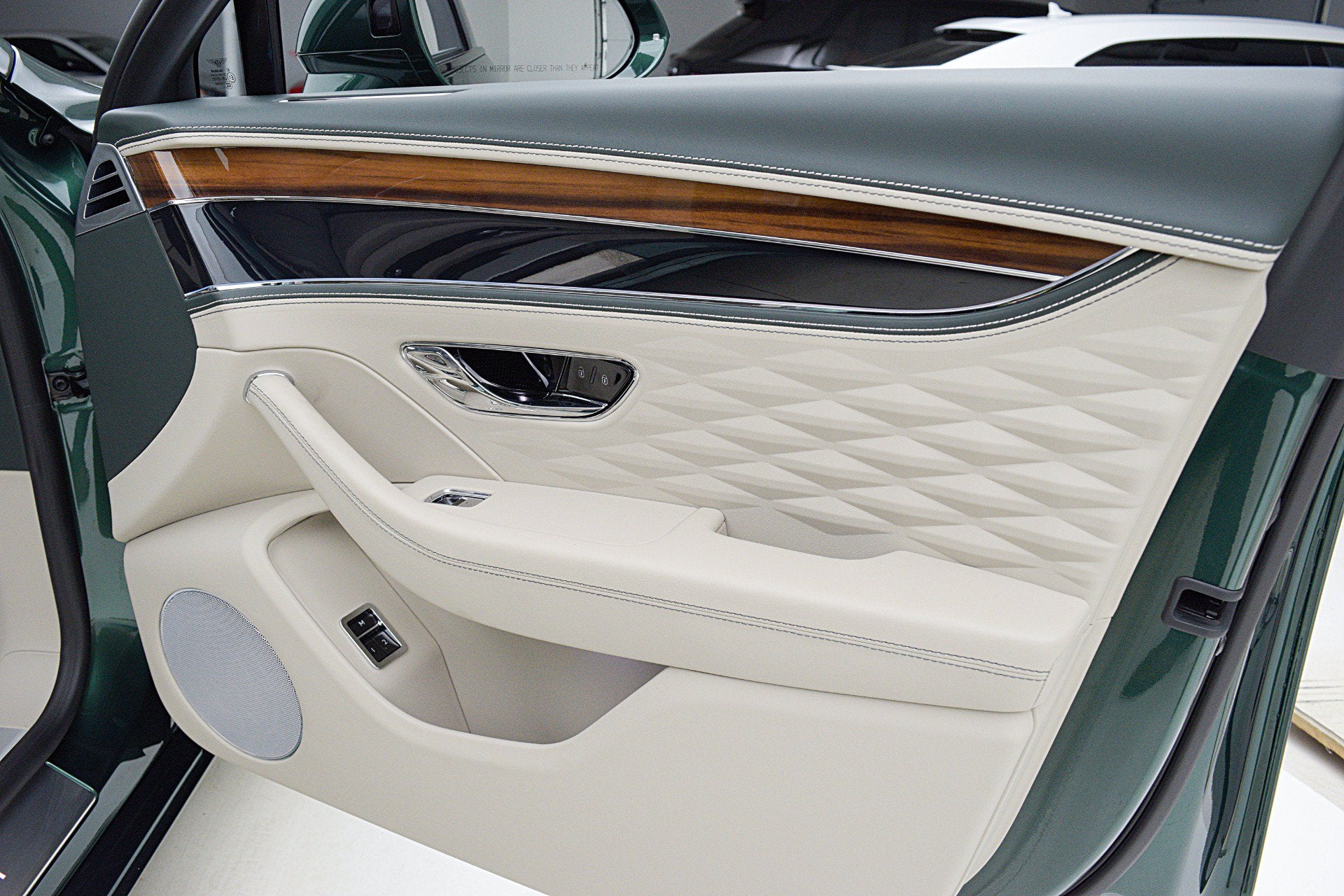 2022 Bentley Flying Spur V8