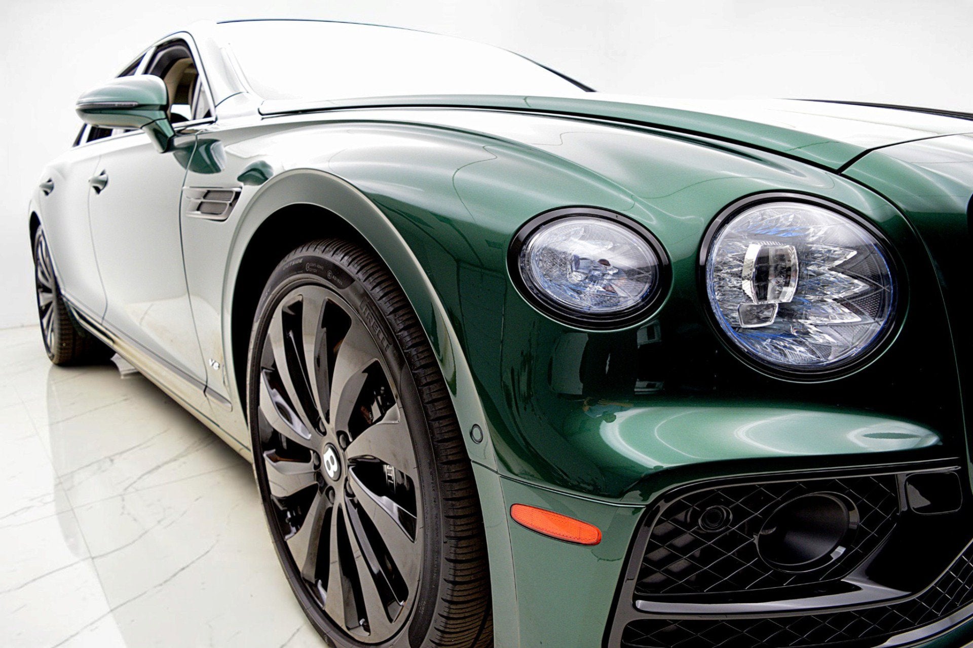 2022 Bentley Flying Spur V8