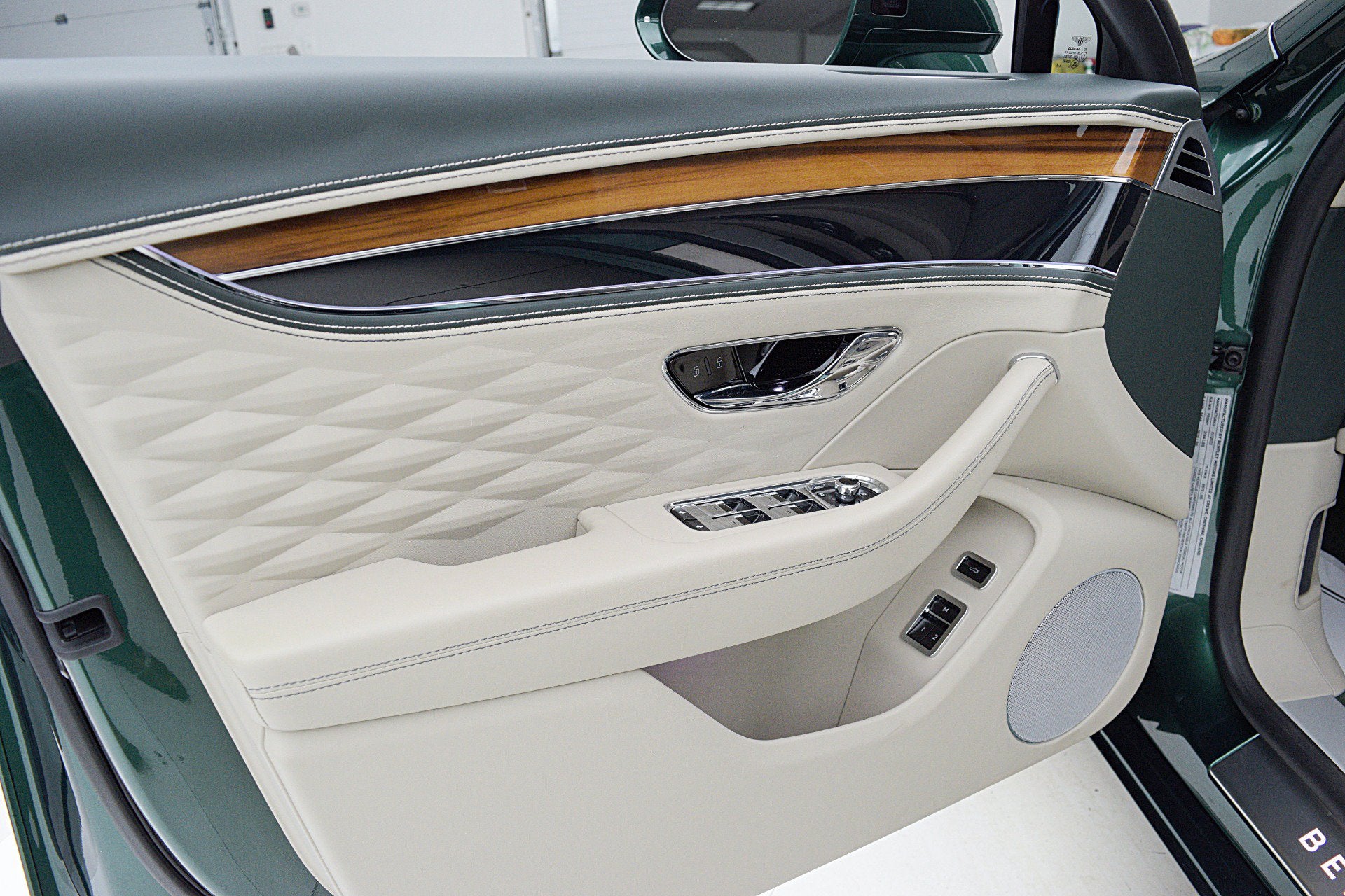 2022 Bentley Flying Spur V8