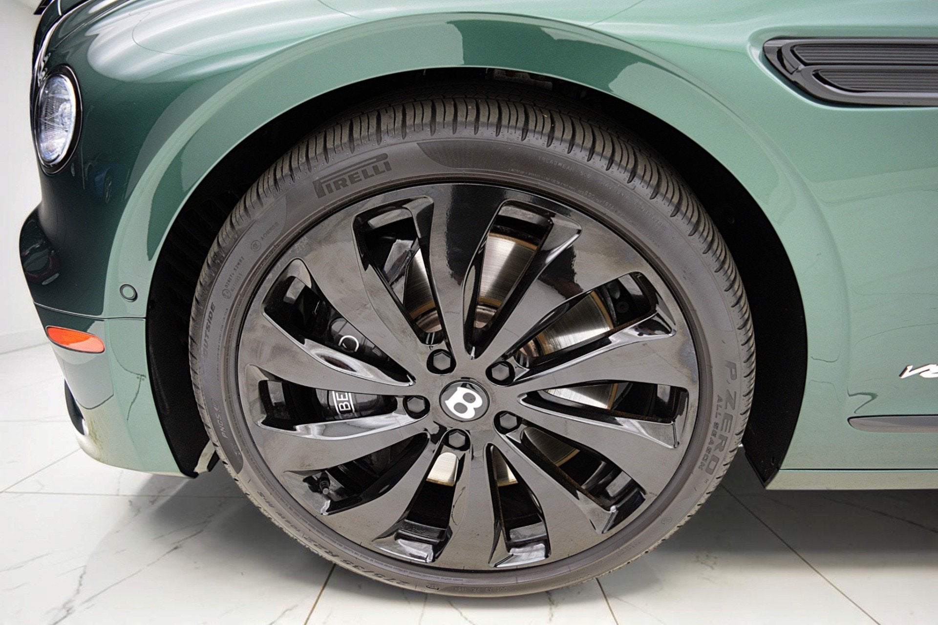 2022 Bentley Flying Spur V8