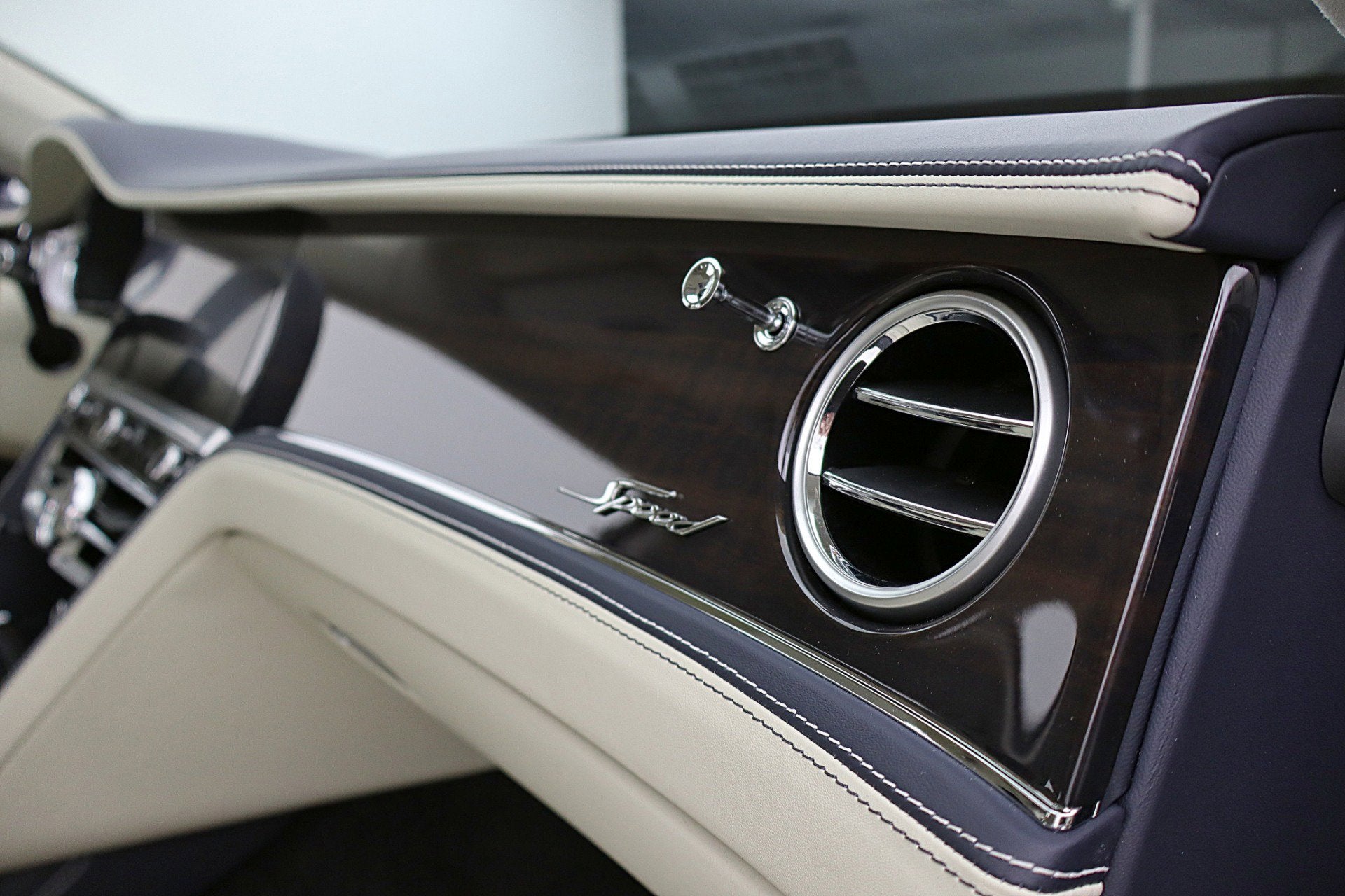 2025 Bentley Flying Spur Speed V8 Hybrid/LEASE OPTIONS AVAILABLE