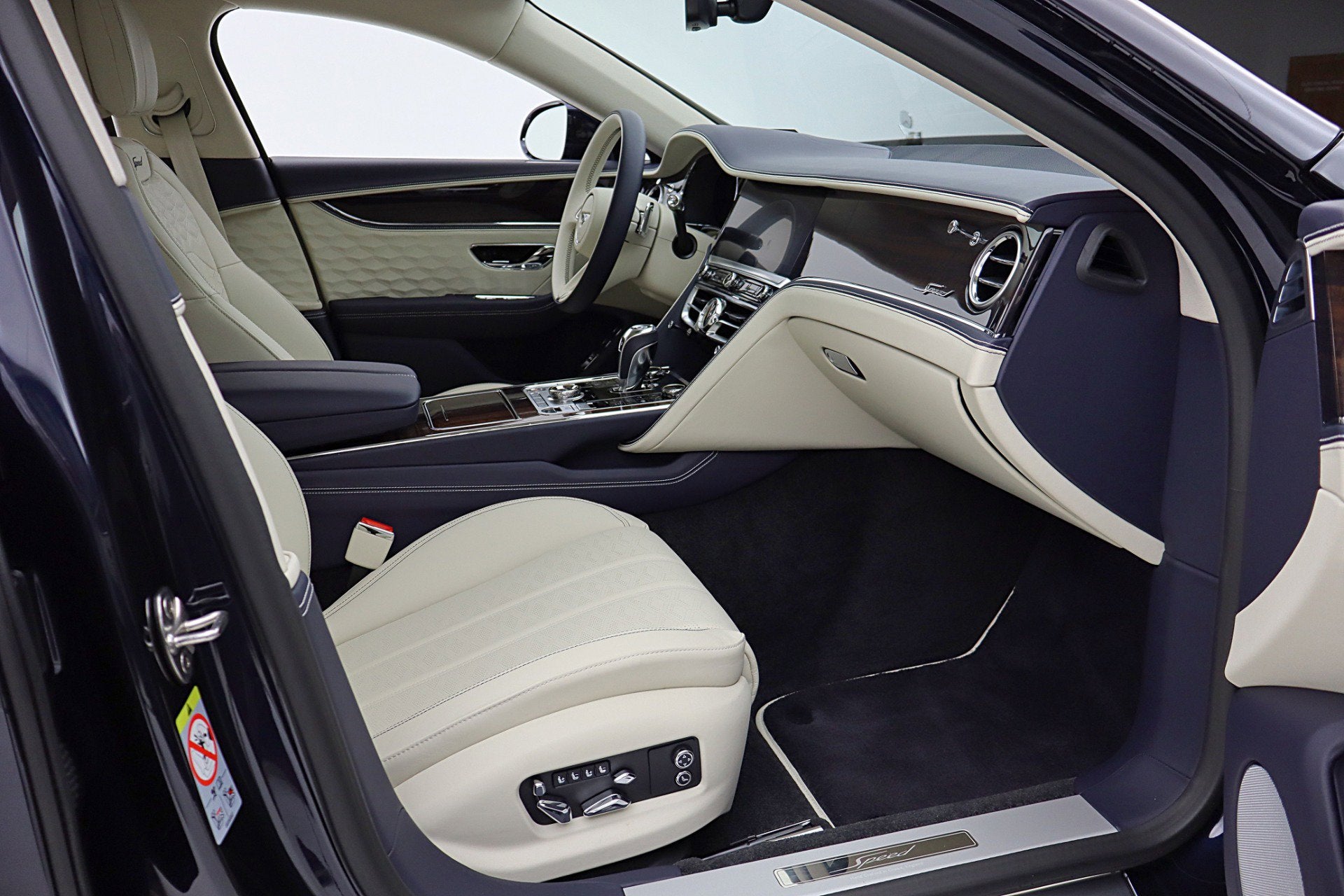 2025 Bentley Flying Spur Speed V8 Hybrid/LEASE OPTIONS AVAILABLE