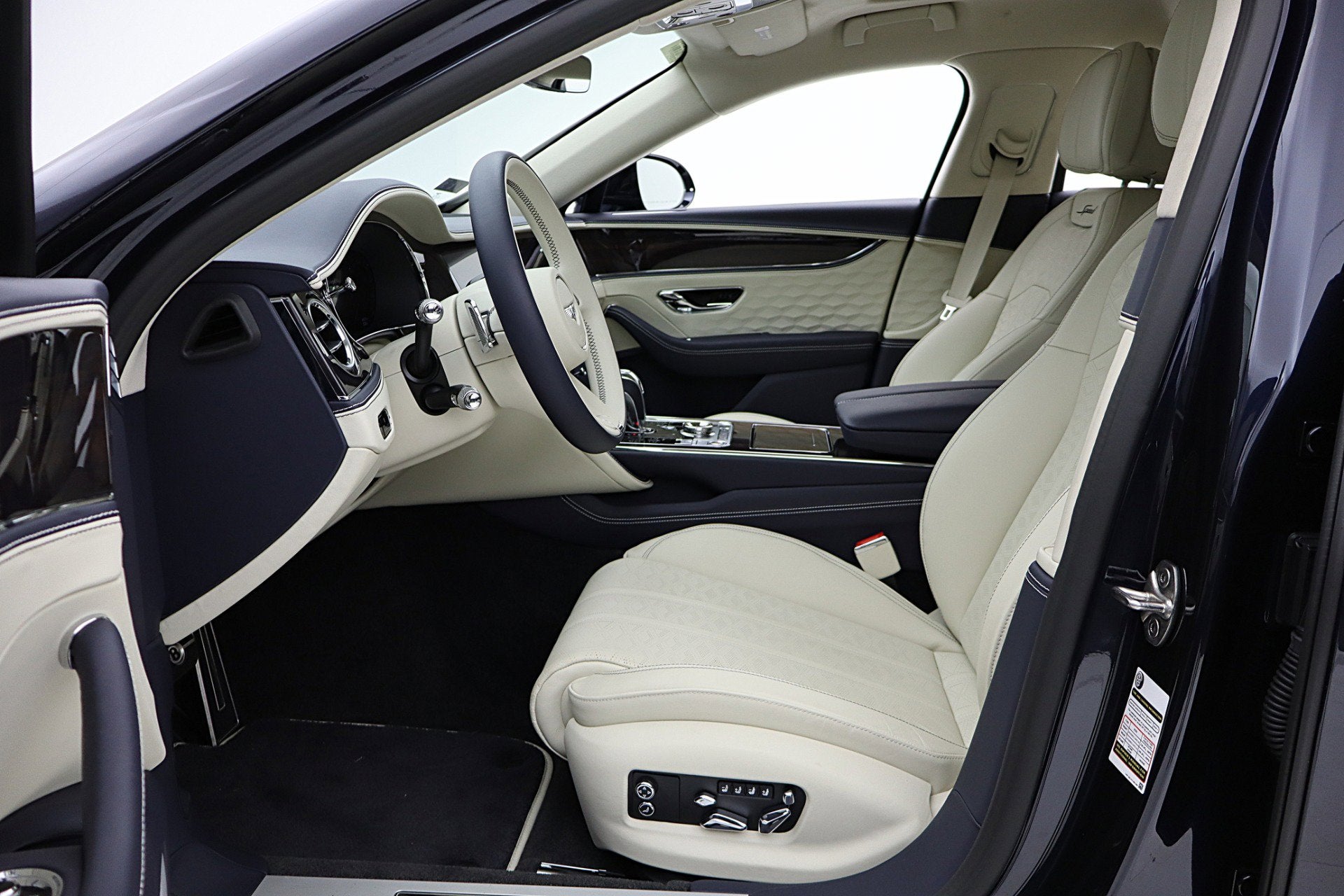 2025 Bentley Flying Spur Speed V8 Hybrid/LEASE OPTIONS AVAILABLE