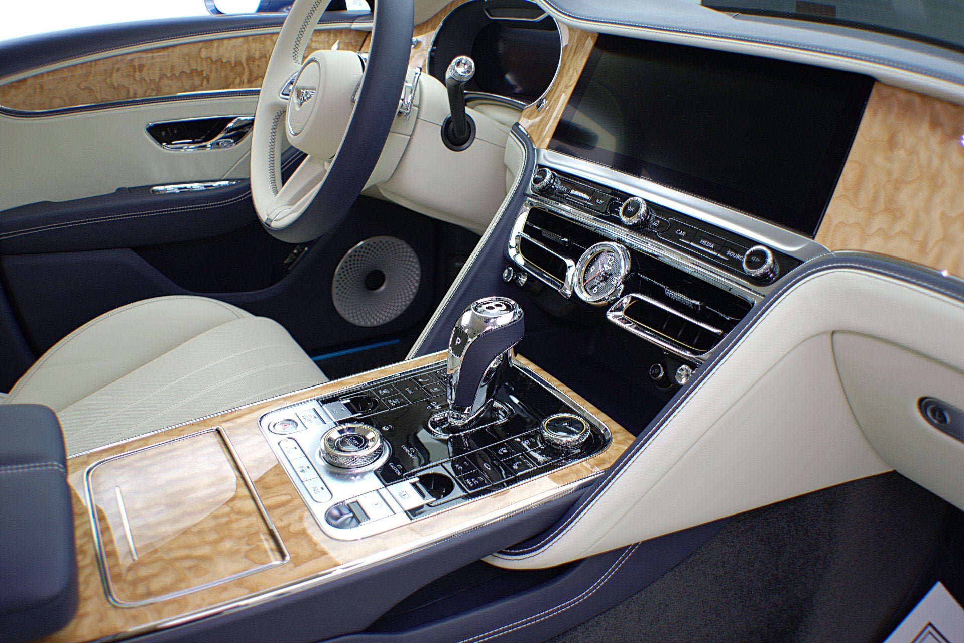 2022 Bentley Flying Spur Hybrid