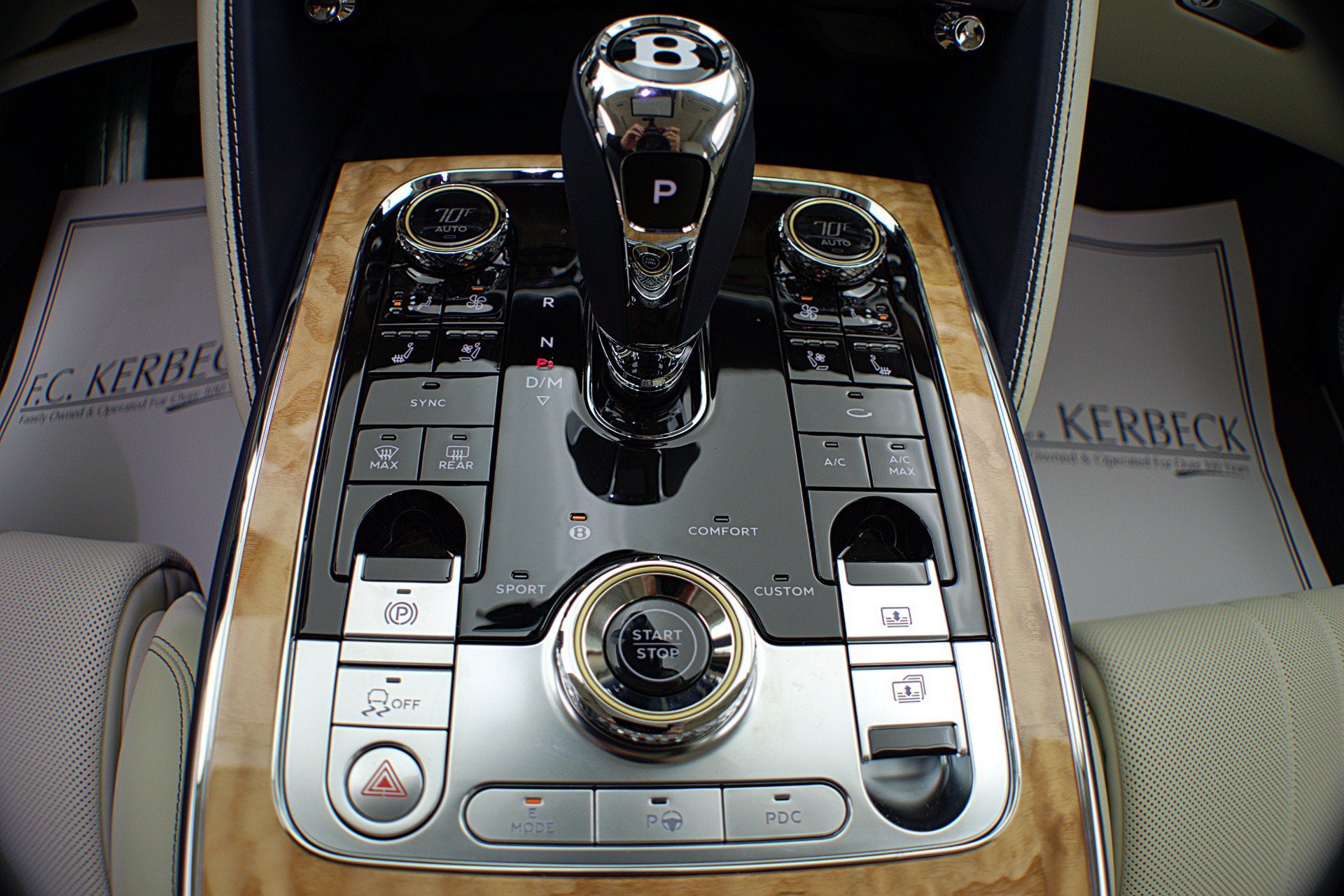 2022 Bentley Flying Spur Hybrid