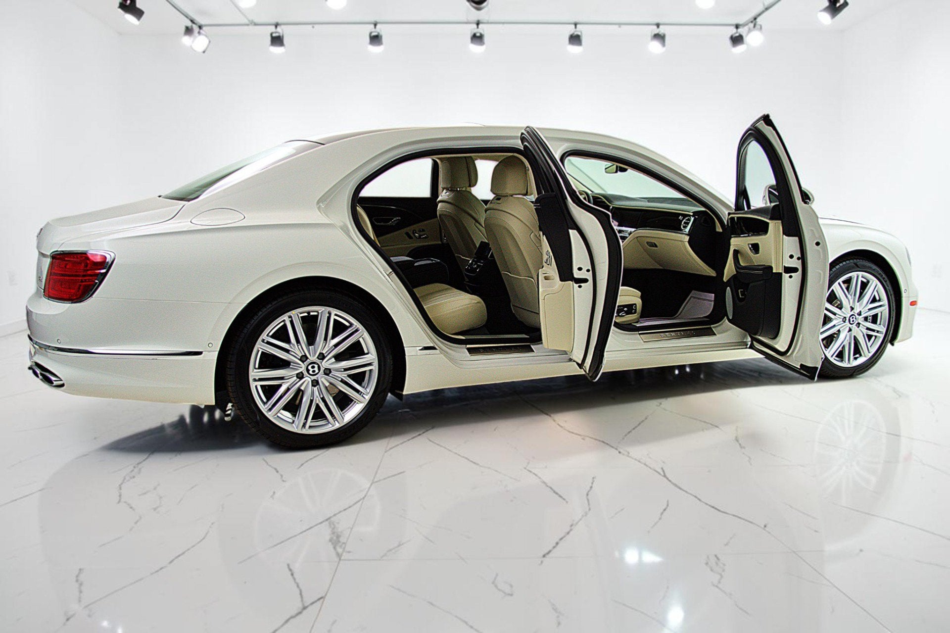 2023 Bentley Flying Spur Hybrid V6/LEASE OPTIONS AVAILABLE