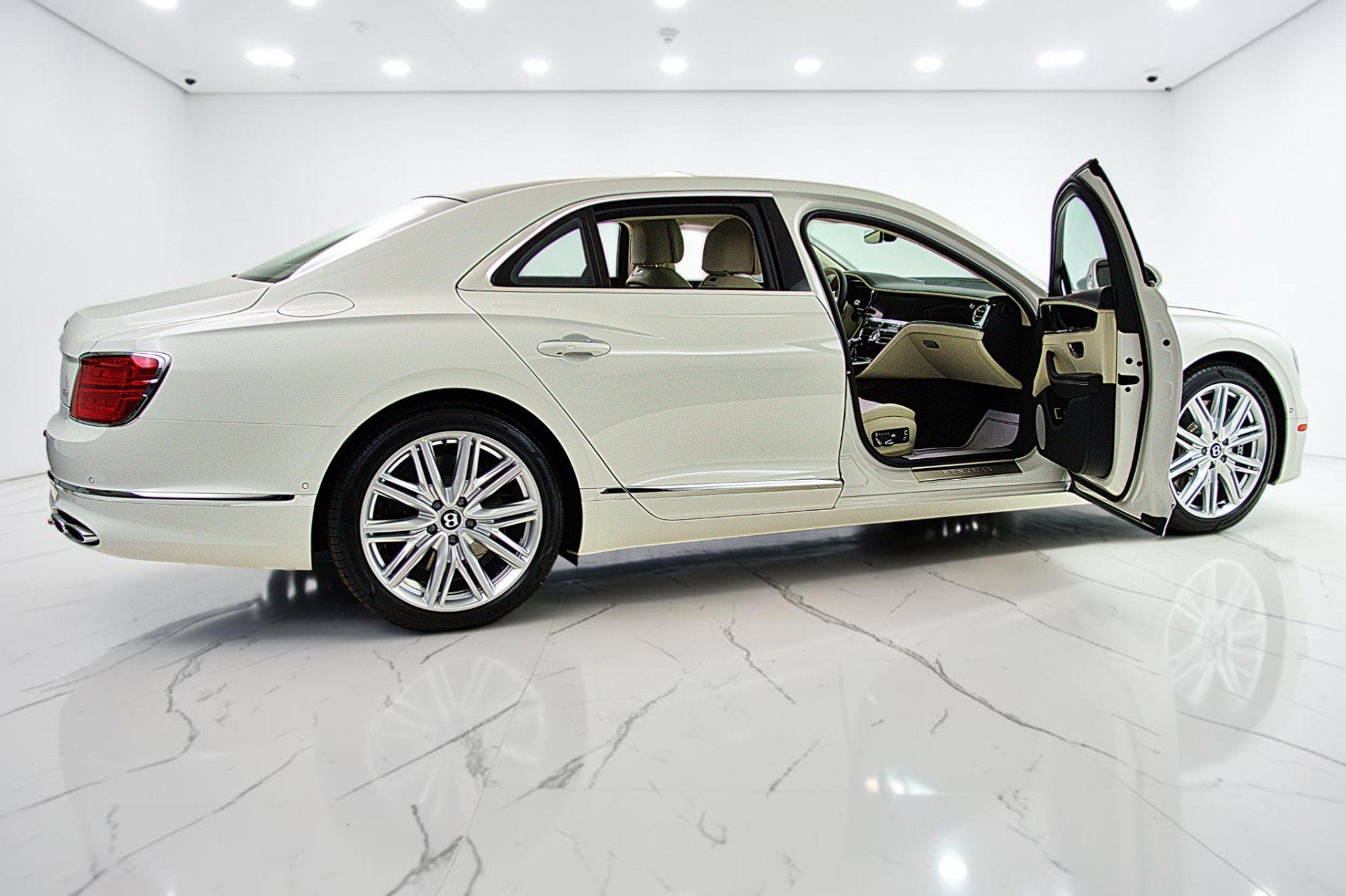 2023 Bentley Flying Spur Hybrid V6/LEASE OPTIONS AVAILABLE