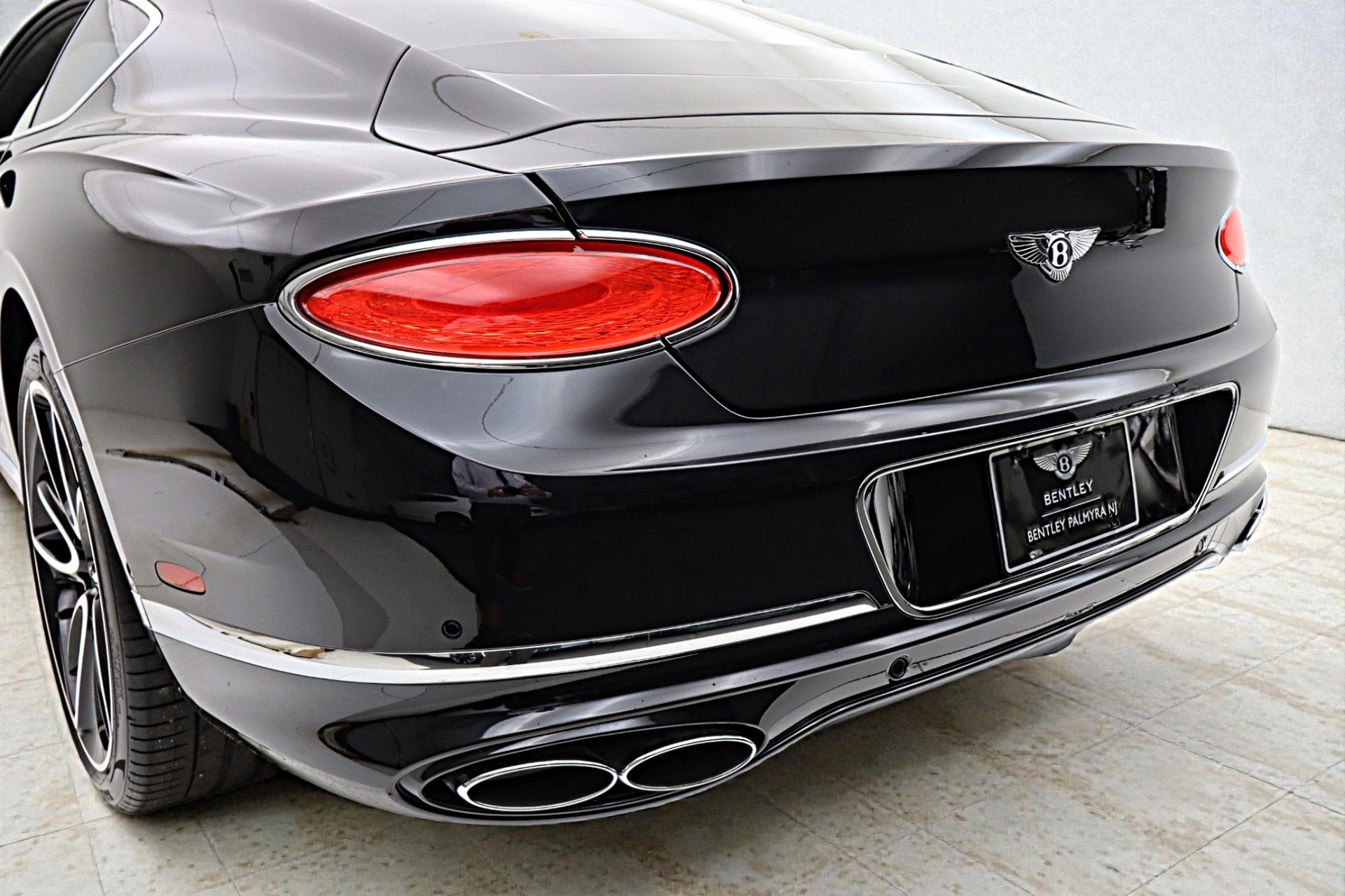 2024 Bentley Continental GT V8/LEASE OPTION AVAILABLE