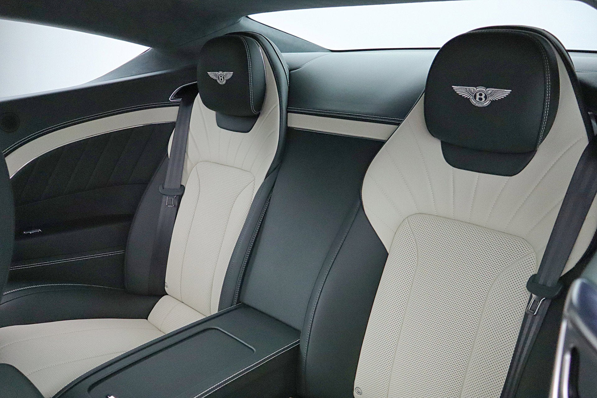 2024 Bentley Continental GT V8/LEASE OPTION AVAILABLE