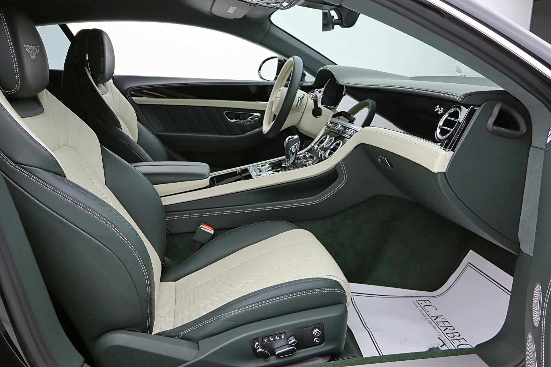 2024 Bentley Continental GT V8/LEASE OPTION AVAILABLE