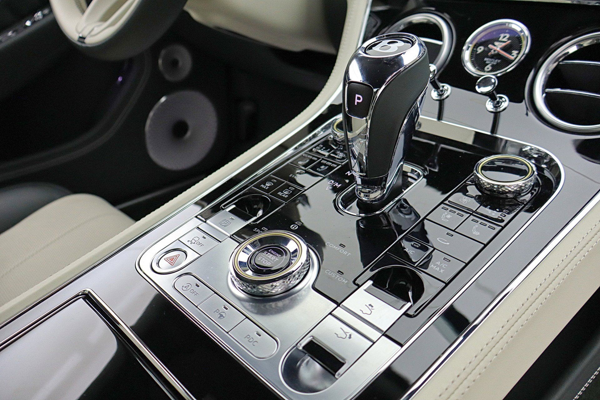 2024 Bentley Continental GT V8/LEASE OPTION AVAILABLE