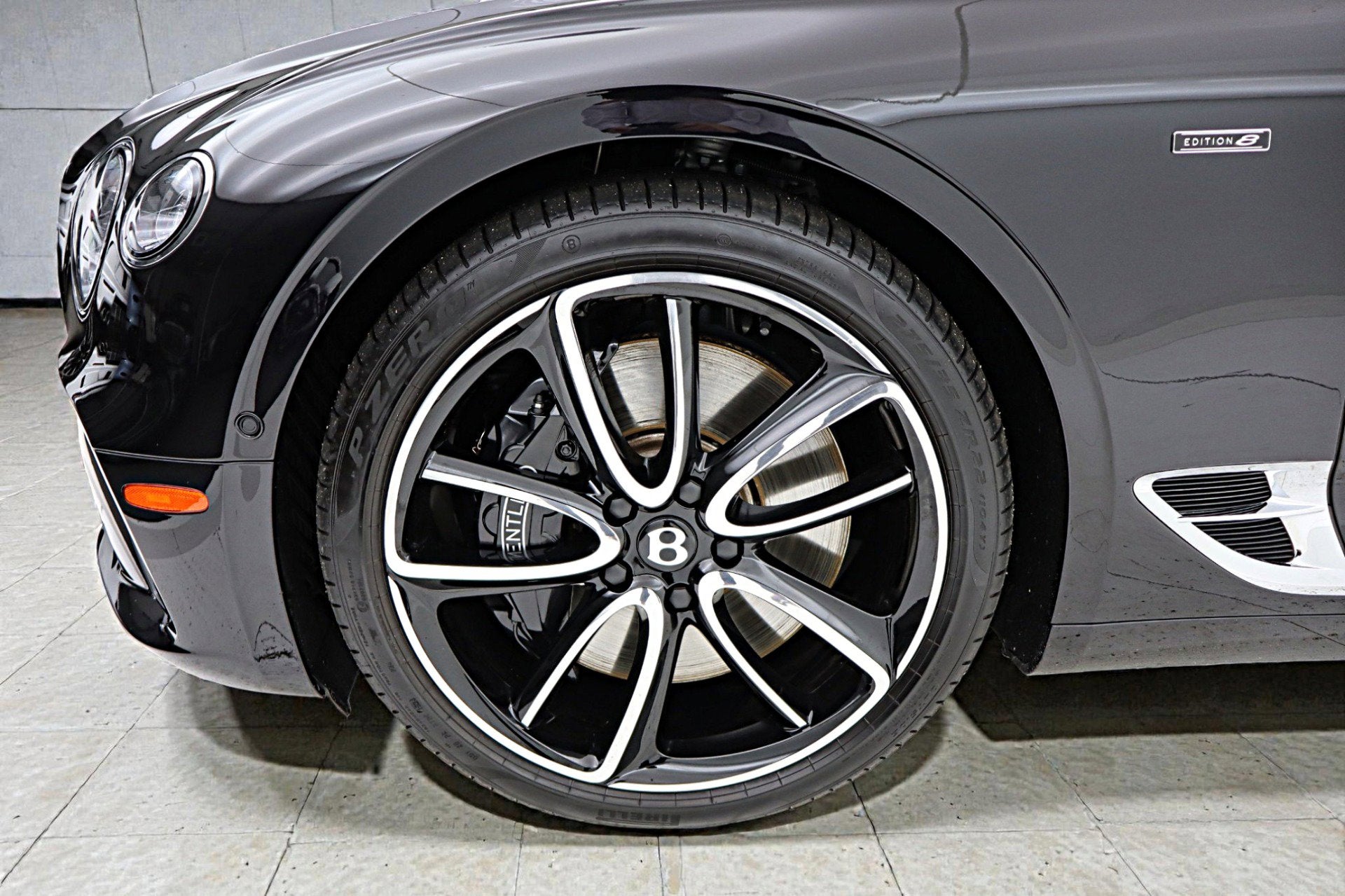 2024 Bentley Continental GT V8/LEASE OPTION AVAILABLE