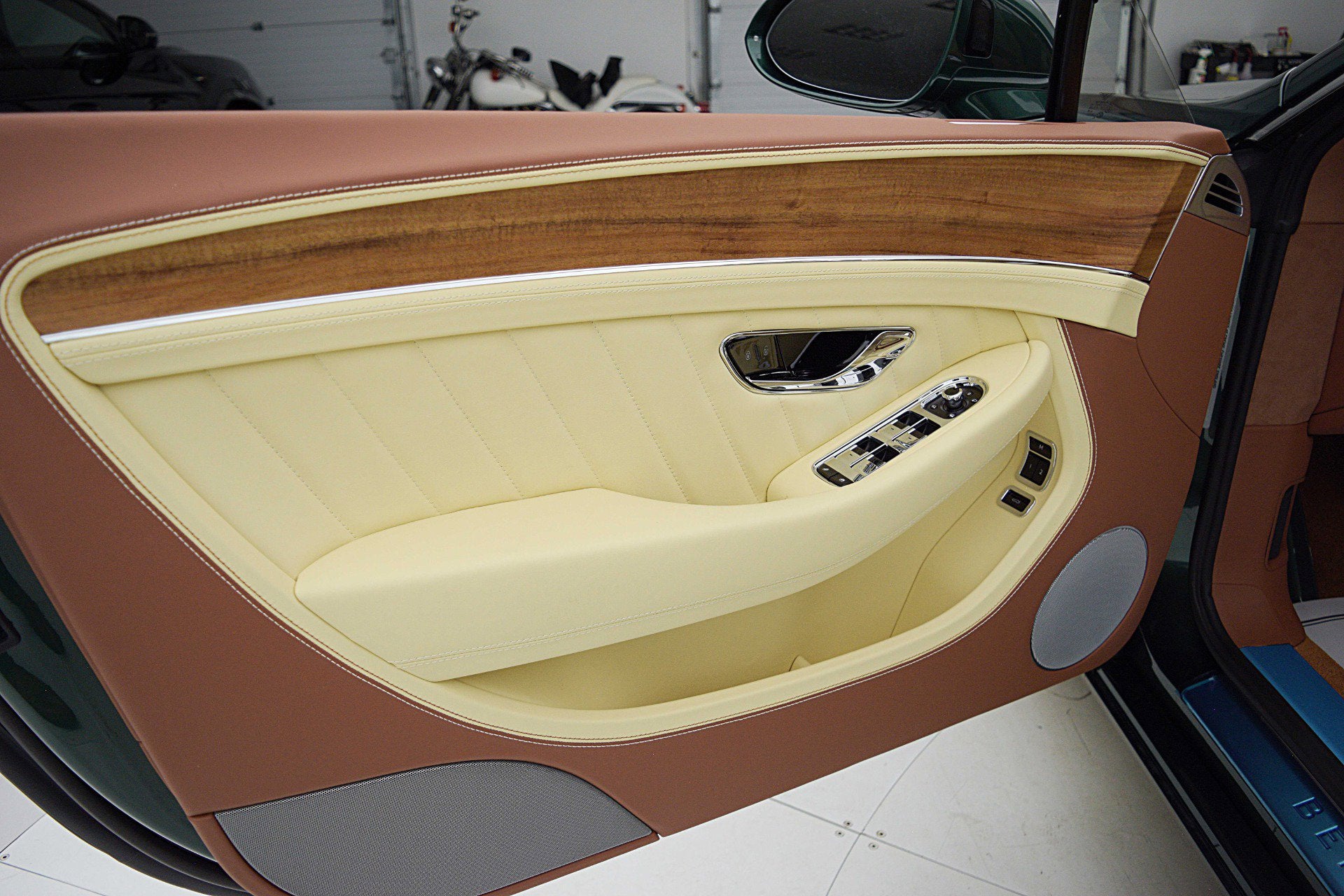 2024 Bentley Continental Edition 8/LEASE OPTIONS AVAILABLE