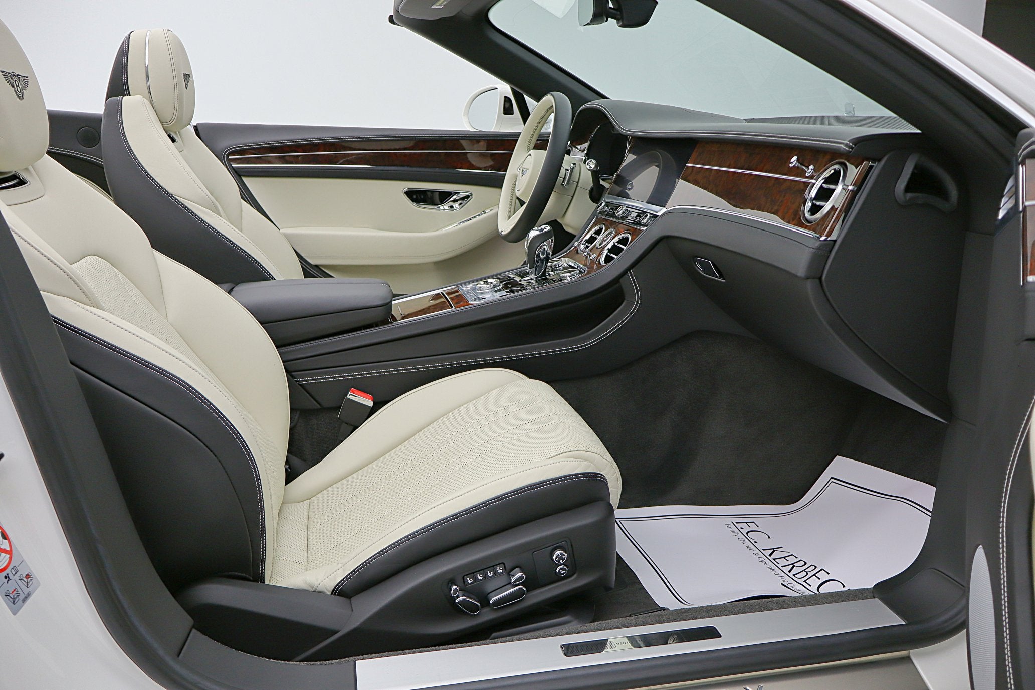 2021 Bentley Continental GTC V8