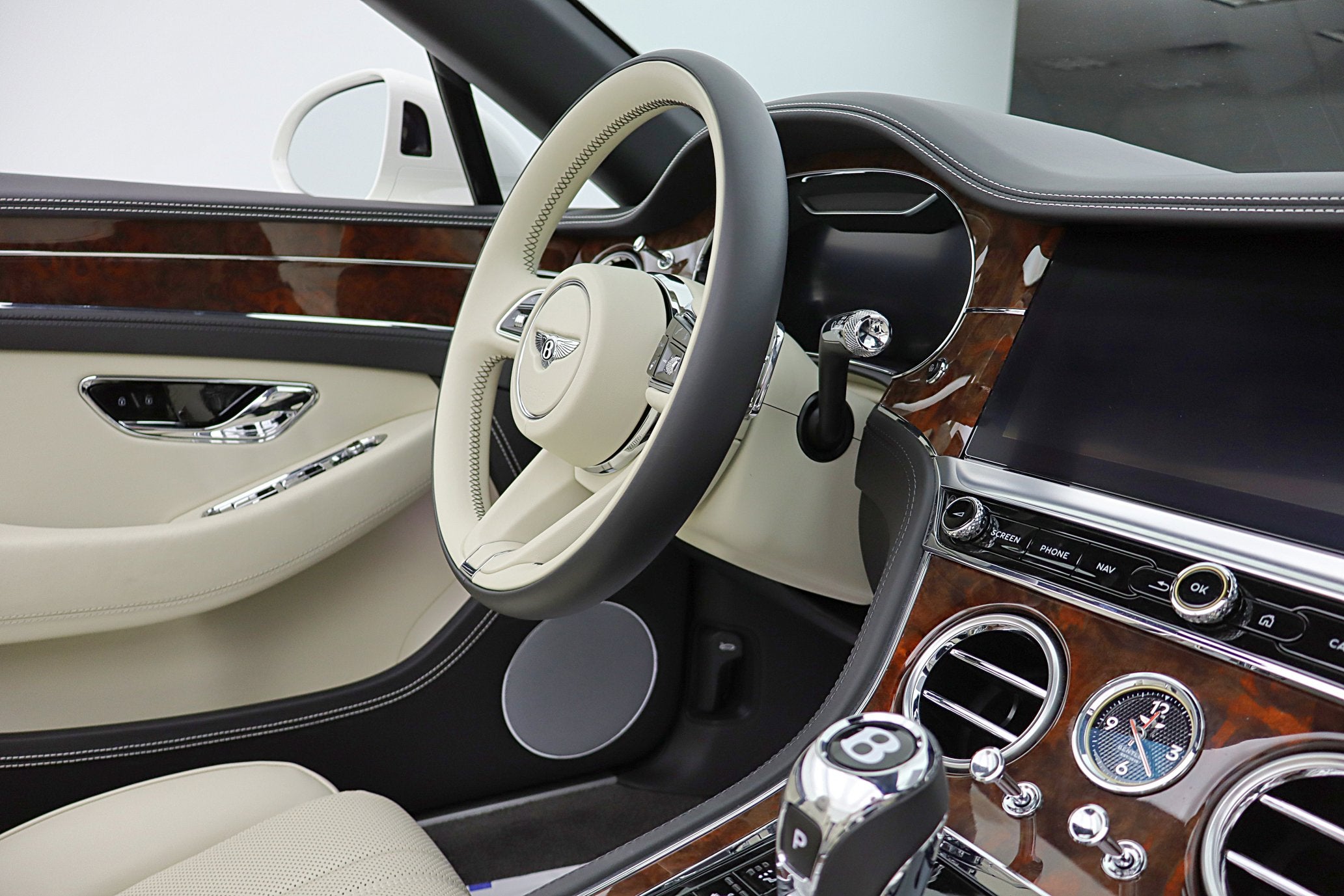 2021 Bentley Continental GTC V8